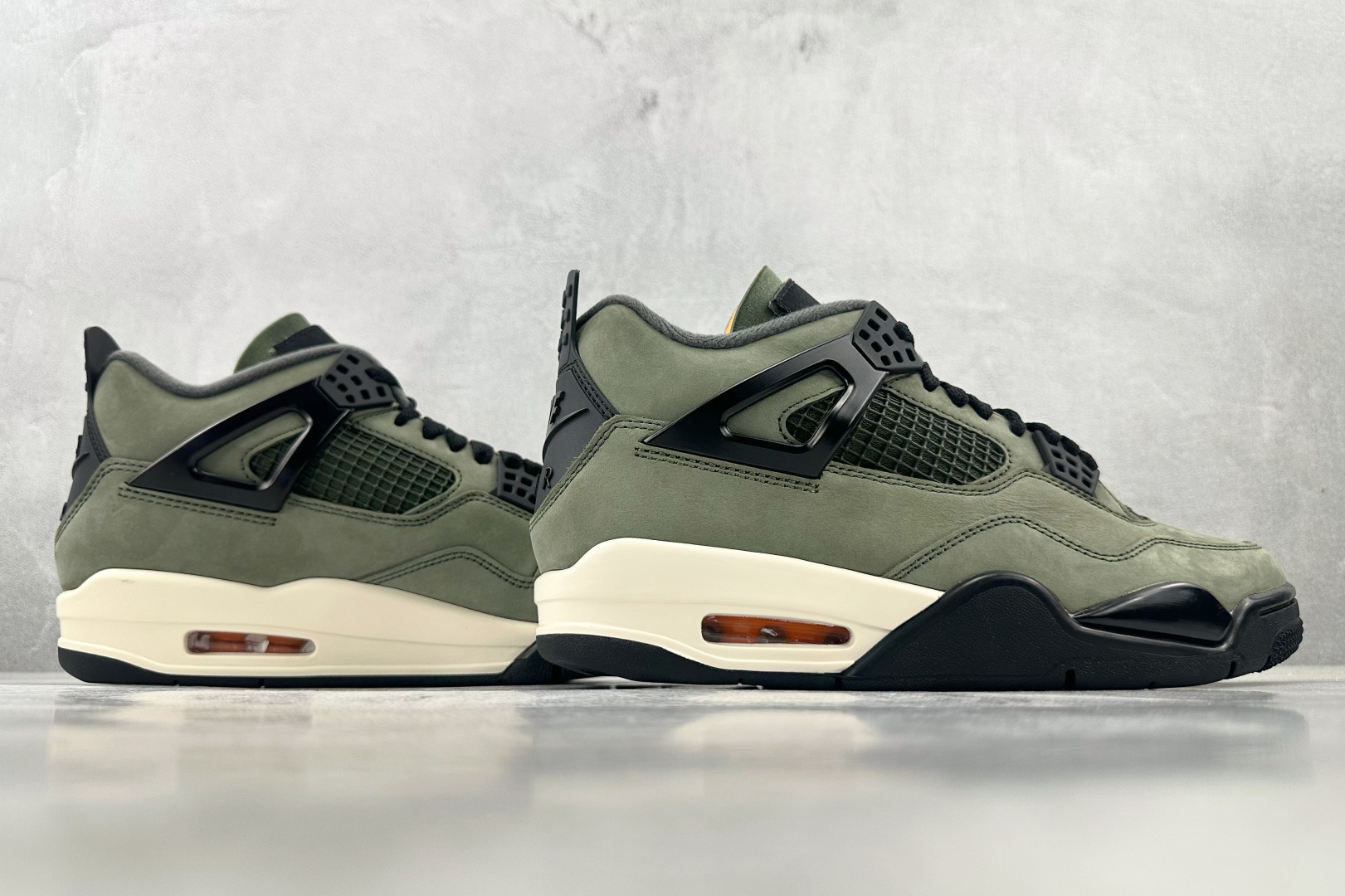 KZ/2.0 
口碑神作 UNDEFEATED x Jordan Air Jordan 4 橄榄色

货