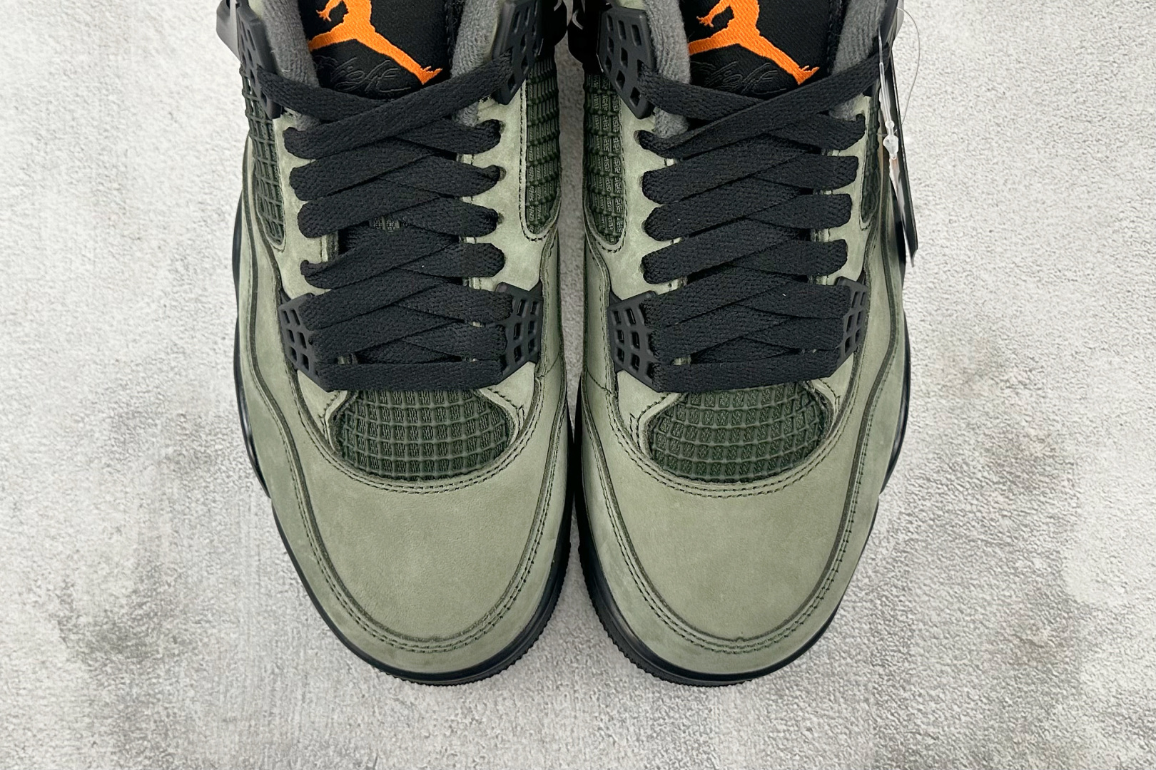 KZ/2.0 
口碑神作 UNDEFEATED x Jordan Air Jordan 4 橄榄色

货