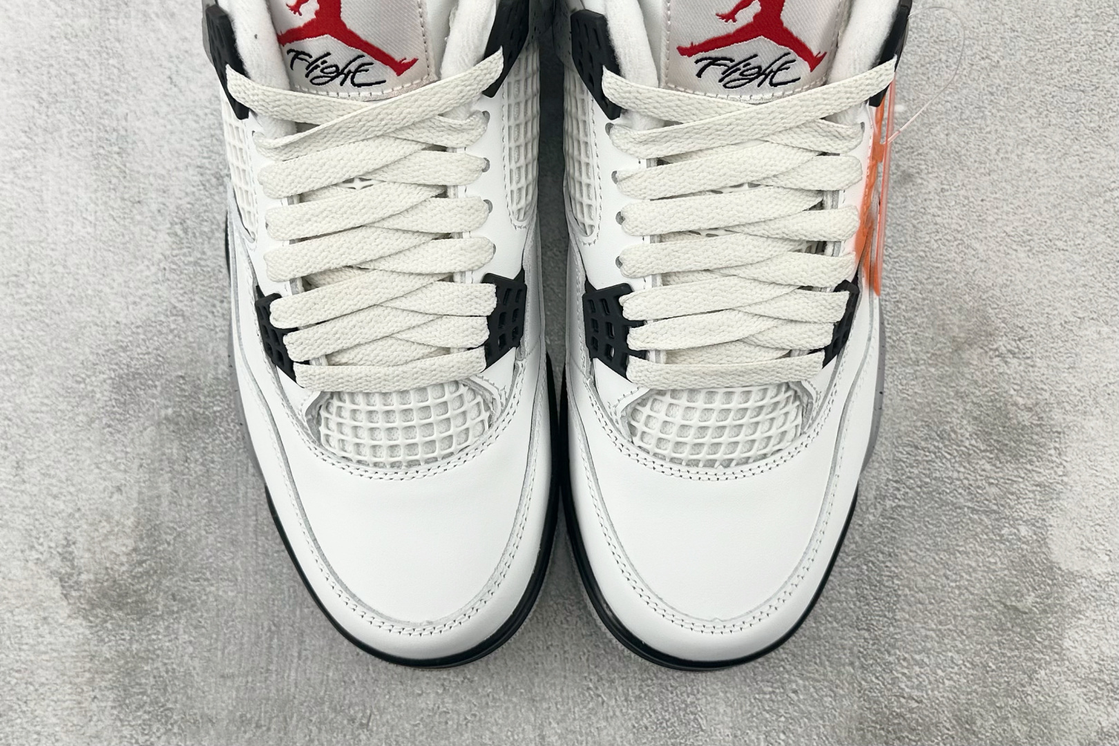 KZ/2.0 
口碑神作 Jordan Air Jordan 4 OG White Cement白灰

