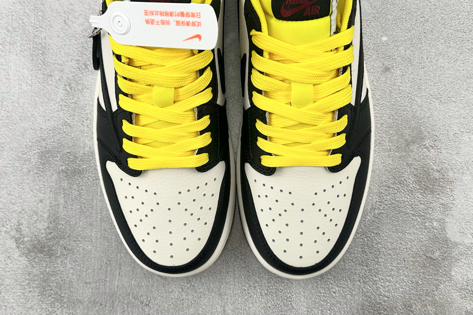 DK 
定制 Air Jordan 1 Low ow SP 黑白黄

货号：DN6901 093
尺码：