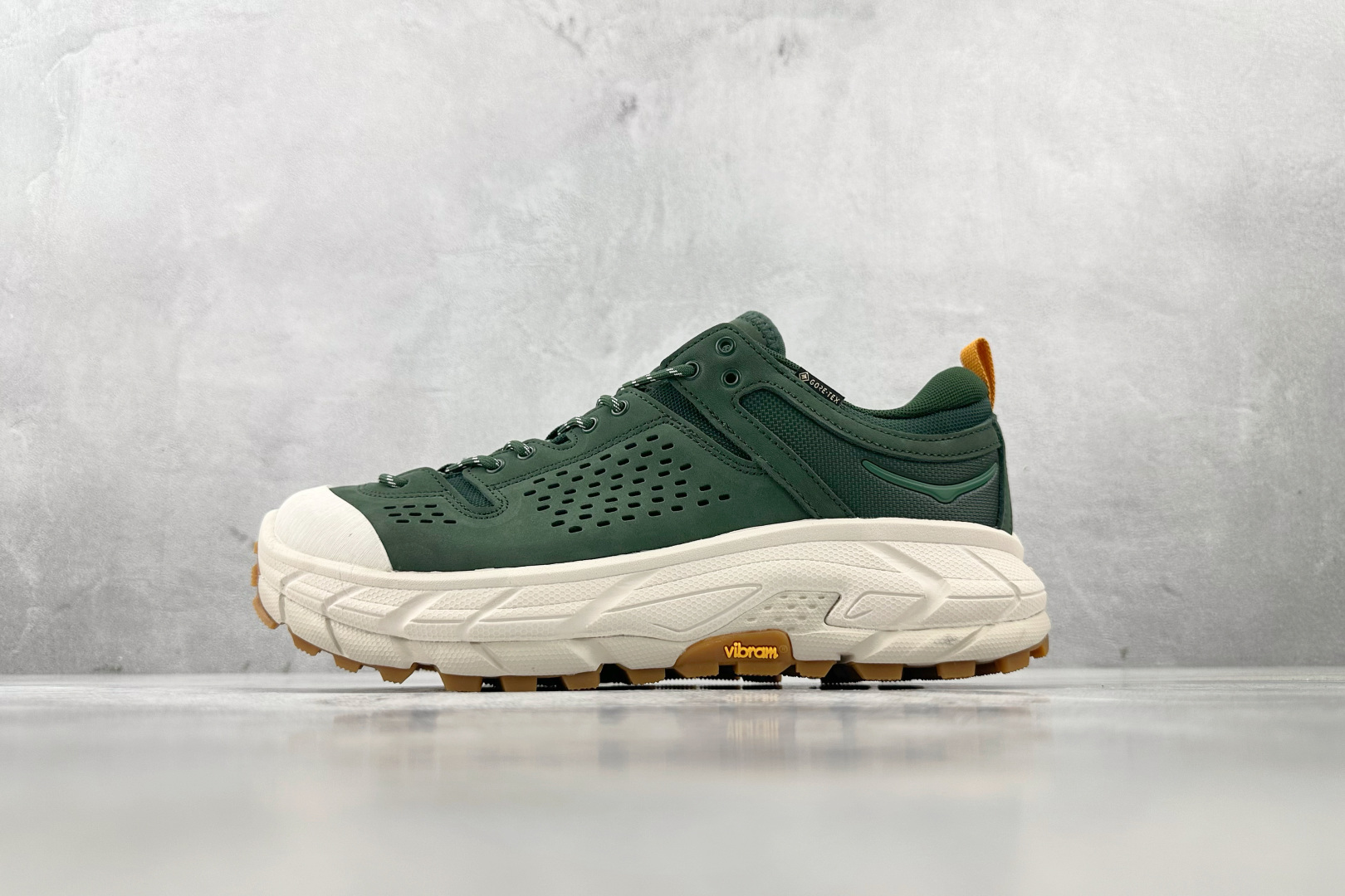 HK 
平台专供 HOKA ONE ONE Tor Ultra 深绿色

货号：-MVW
尺码：36 3