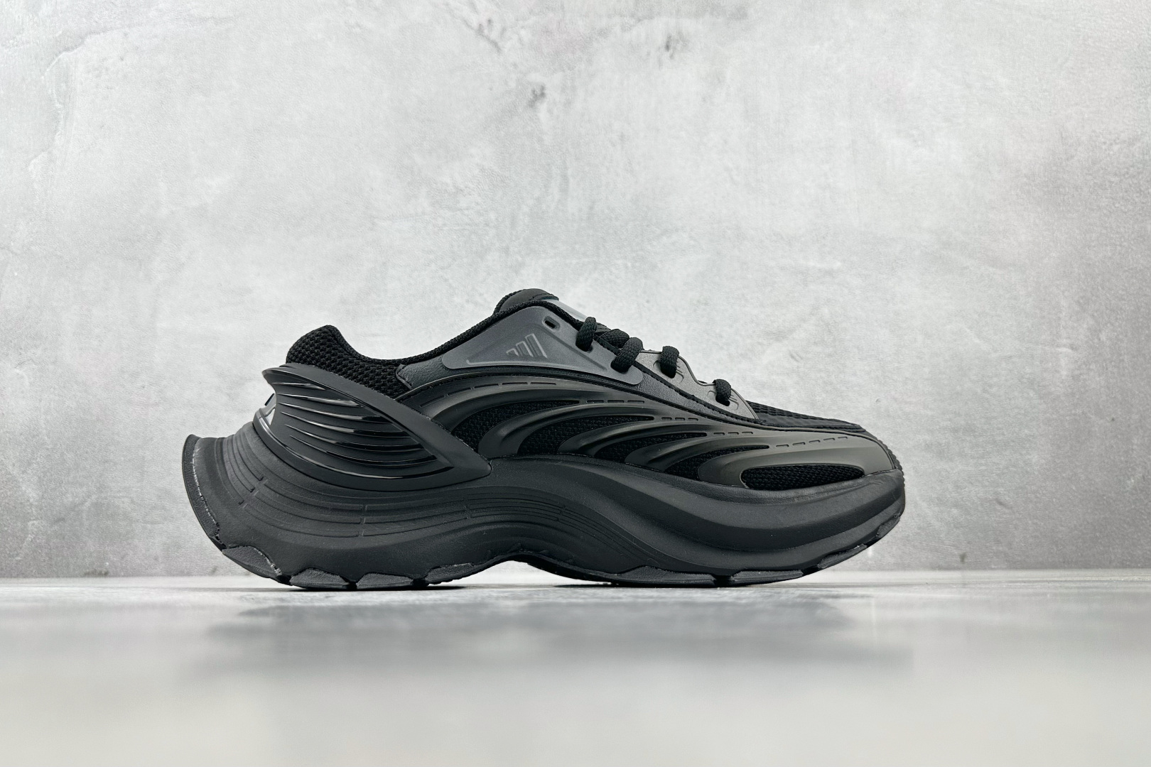 XM版 
adidas XLG MTW 黑色

货号：JR5383
尺码：36 36.5 37 38.5