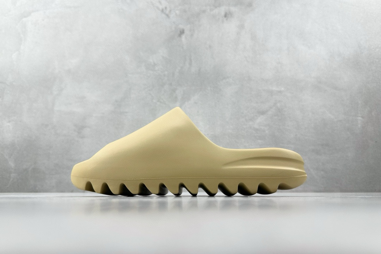 
全新外贸大厂出品 已出配色合集 adidas originals Yeezy Slide 系列
