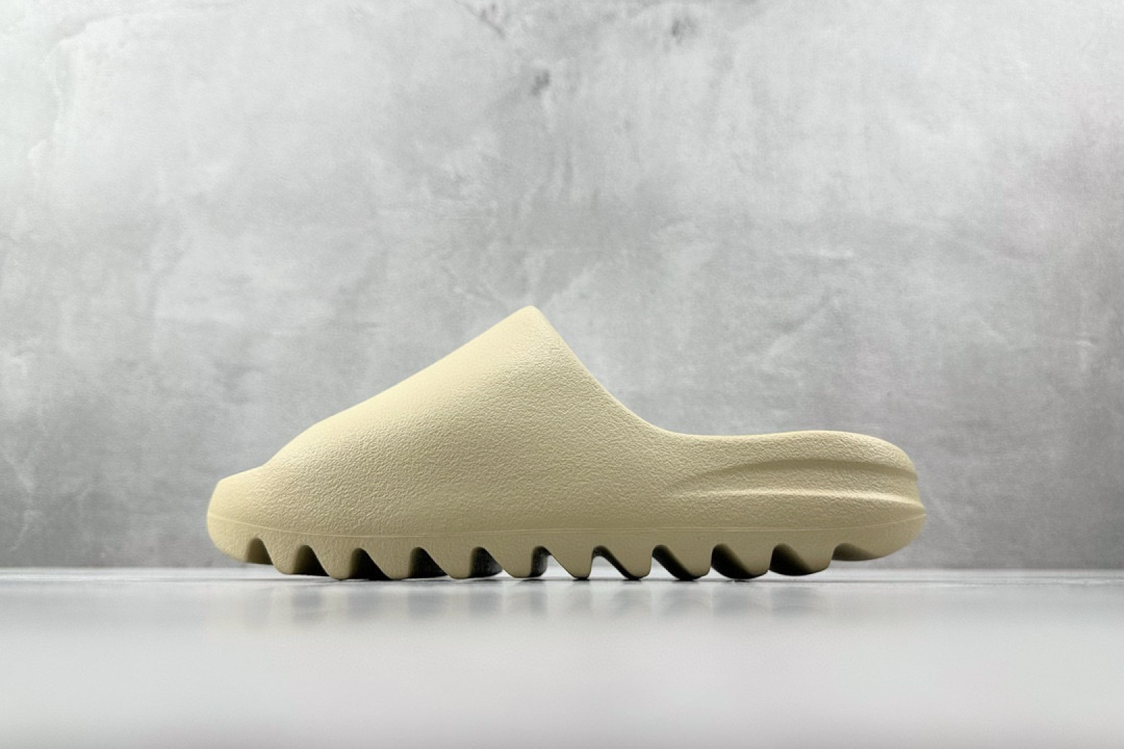 
全新外贸大厂出品 已出配色合集 adidas originals Yeezy Slide 系列