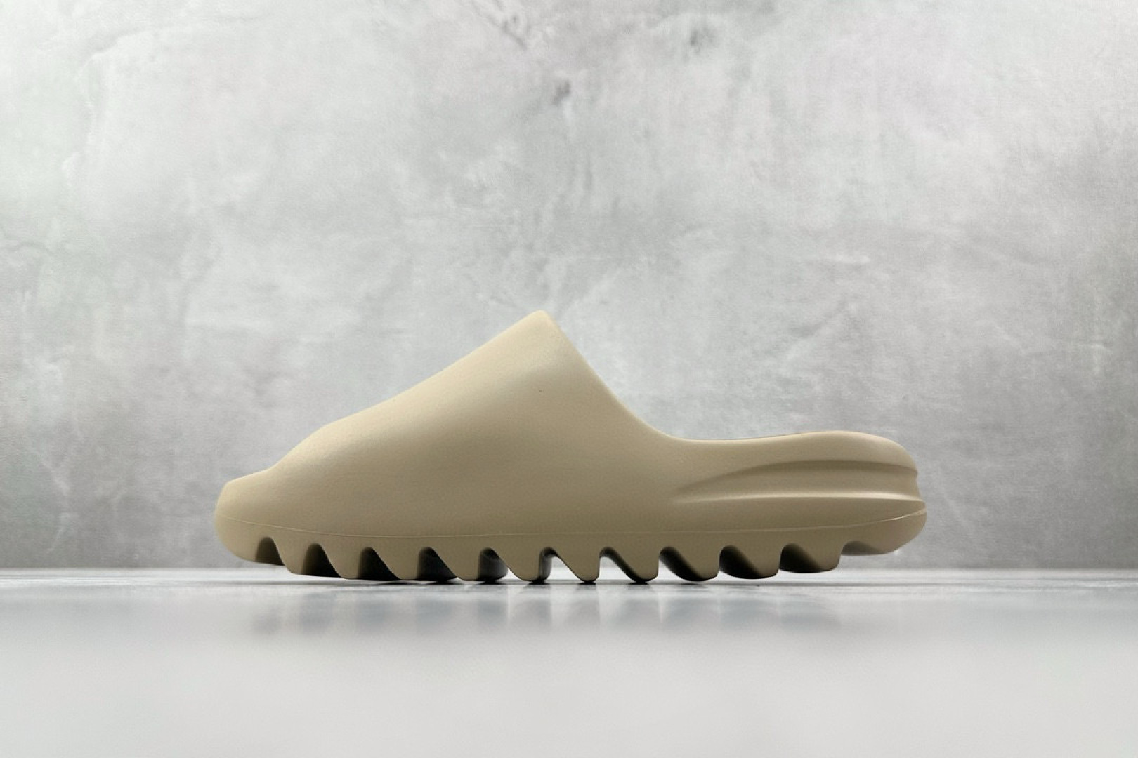 
全新外贸大厂出品 已出配色合集 adidas originals Yeezy Slide 系列