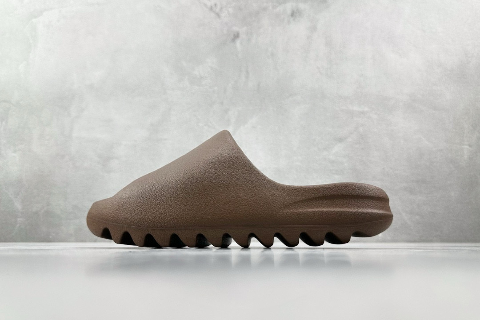 
全新外贸大厂出品 已出配色合集 adidas originals Yeezy Slide 系列