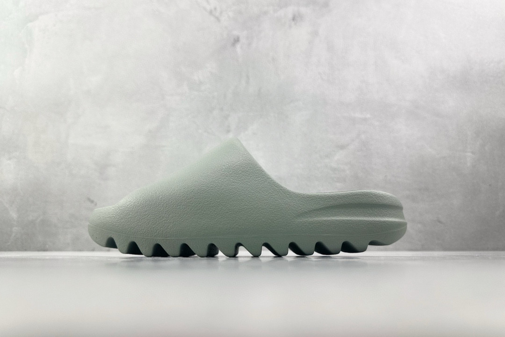 
全新外贸大厂出品 已出配色合集 adidas originals Yeezy Slide 系列