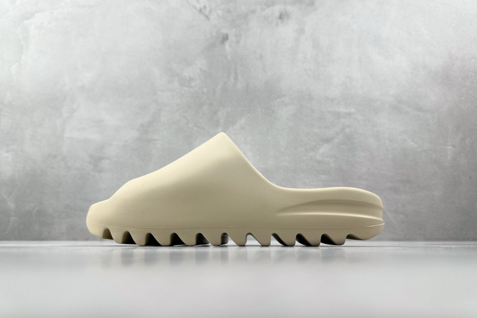 
全新外贸大厂出品 已出配色合集 adidas originals Yeezy Slide 系列