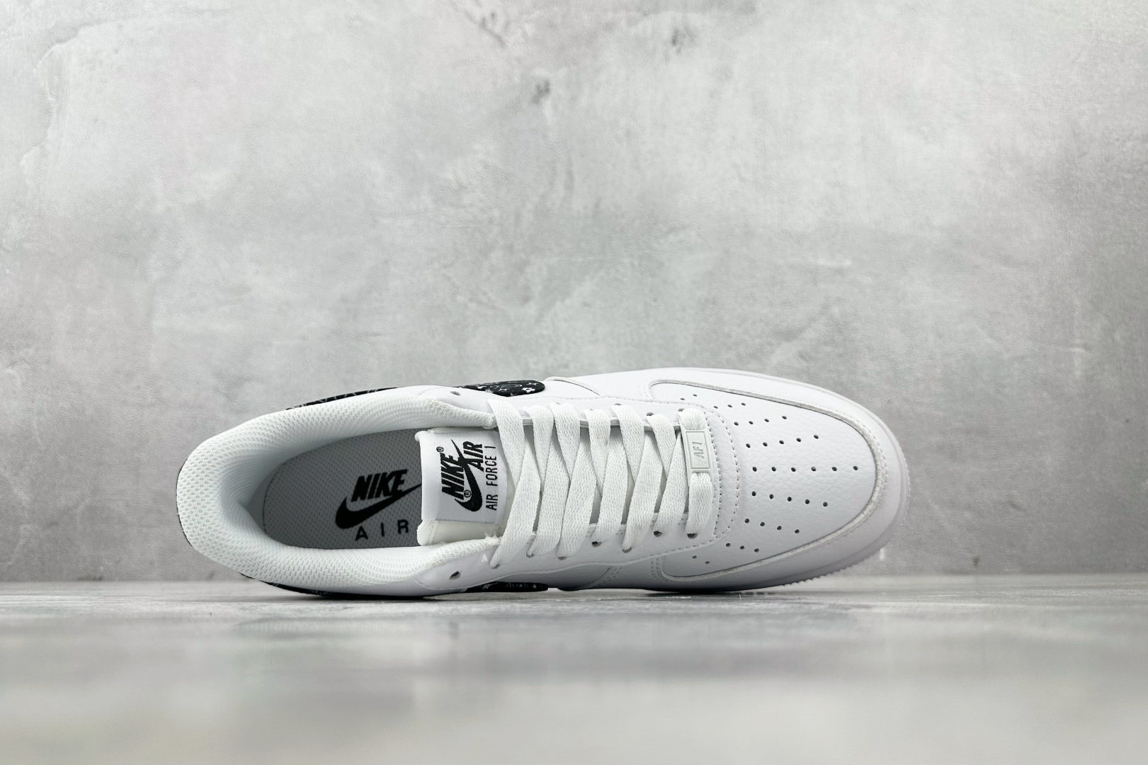 
外贸批次 Nike Air Force 1 07 Essential Black Paisley白黑

