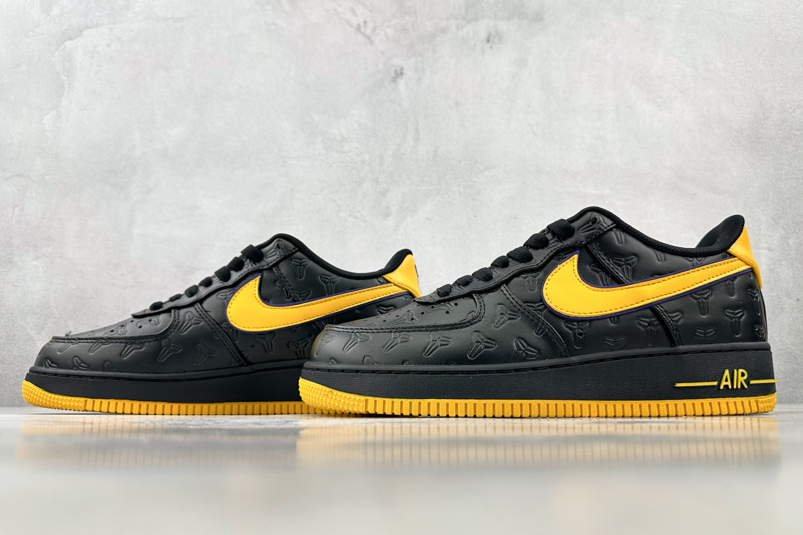 
外贸批次  Nike Air Force 1 Low “Kobe Bryant”黑黄

货号：HV51