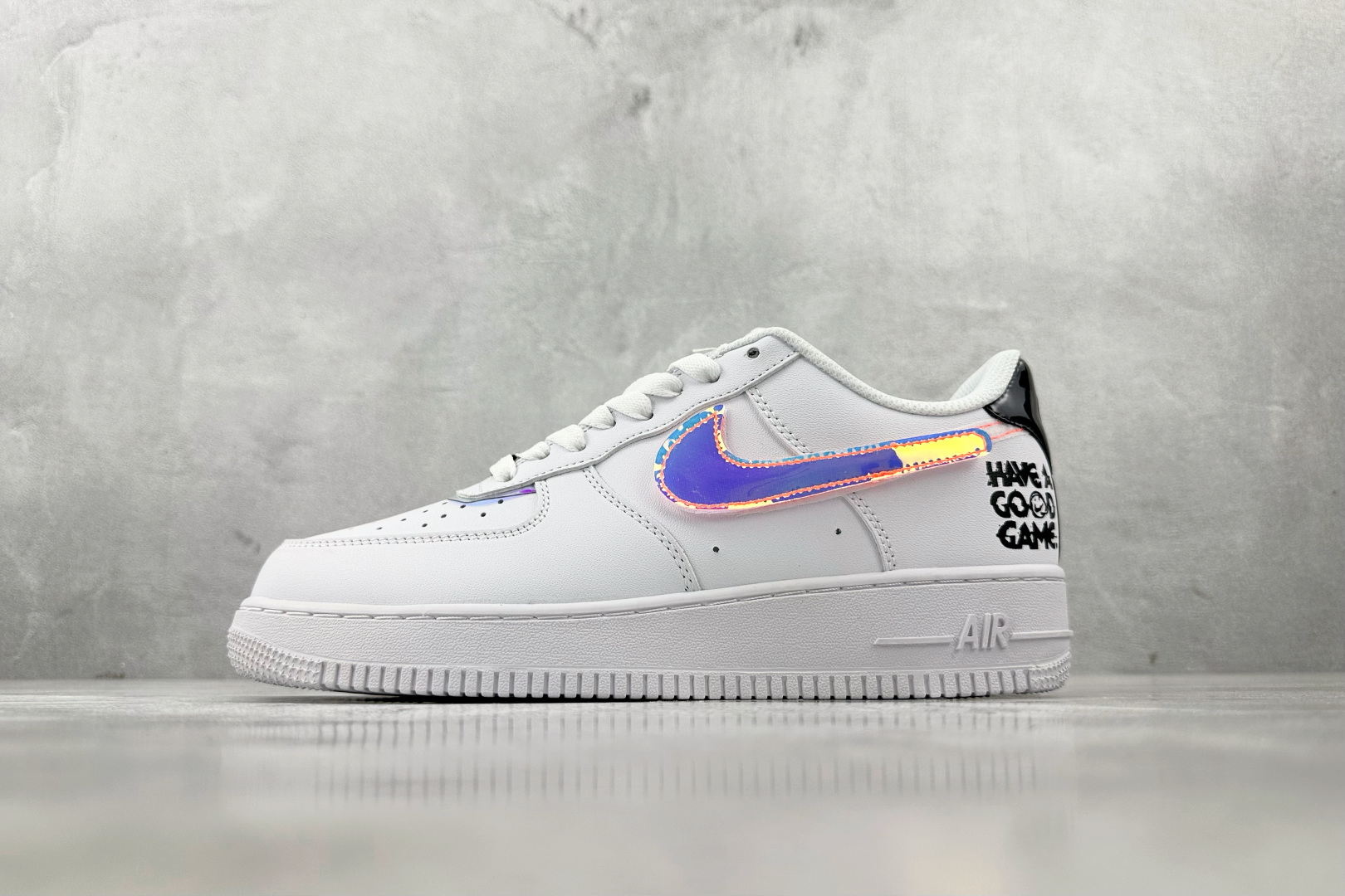 
外贸批次  Nike Air Force 1 07 LV8 Good Game 炫彩镭射 电玩像素 白