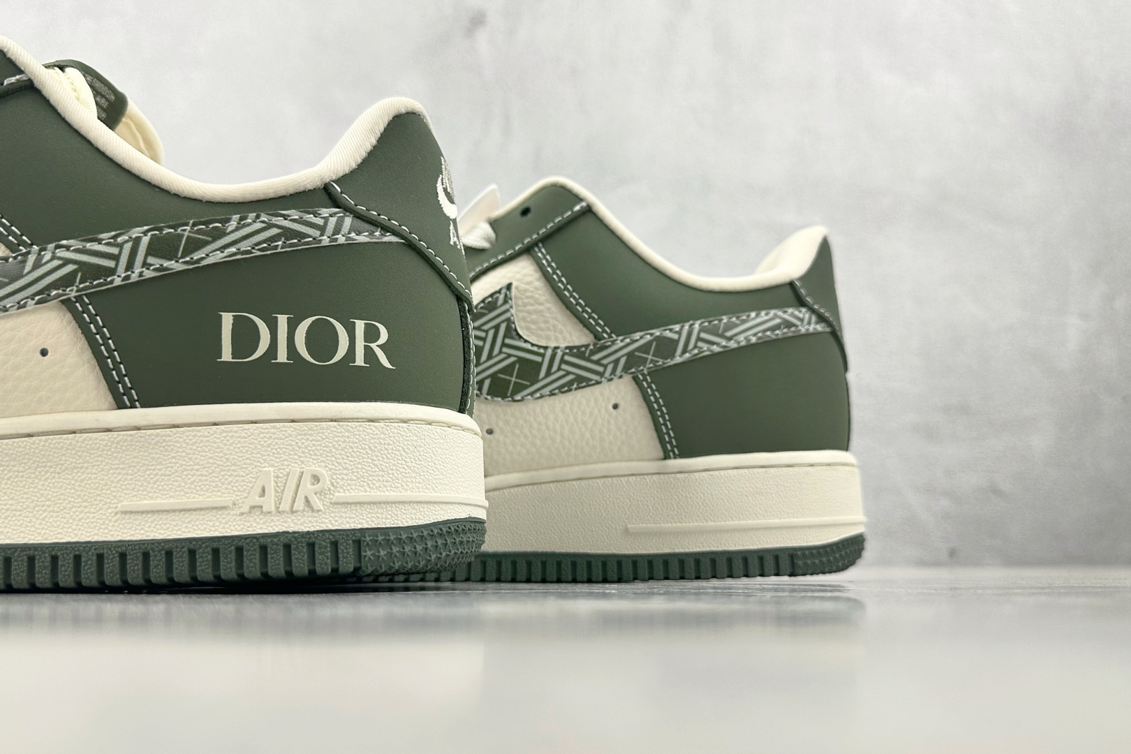 260 Nike Air Force 1'07 Dior 联名 绿白 KK1988-081