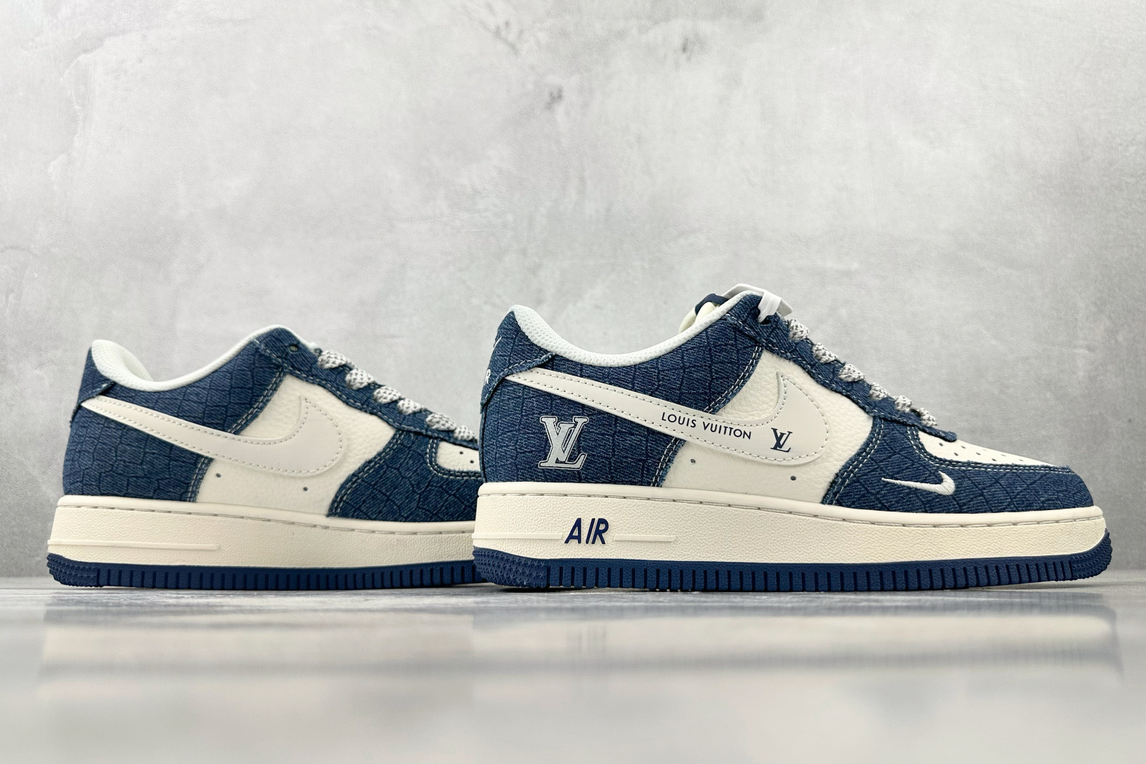 260 Nike Air Force 1'07 LV 联名 蓝白 XS1958-551