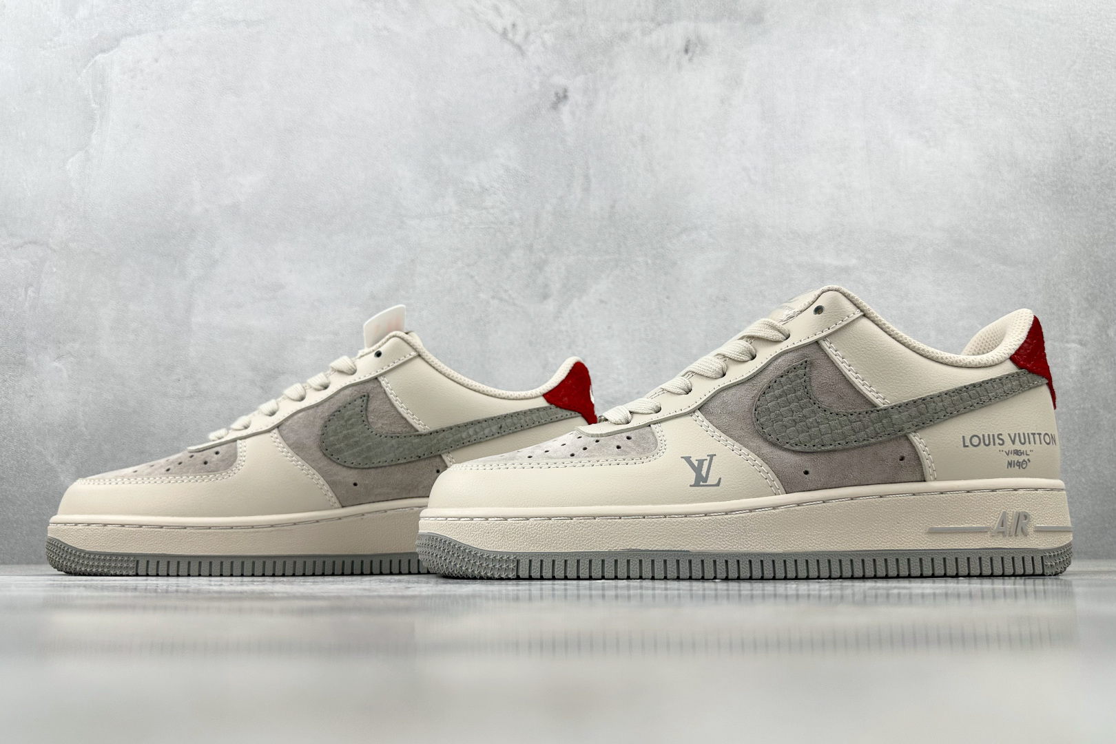 260 Nike Air Force 1'07 LV 联名 米白灰 XX3168-130