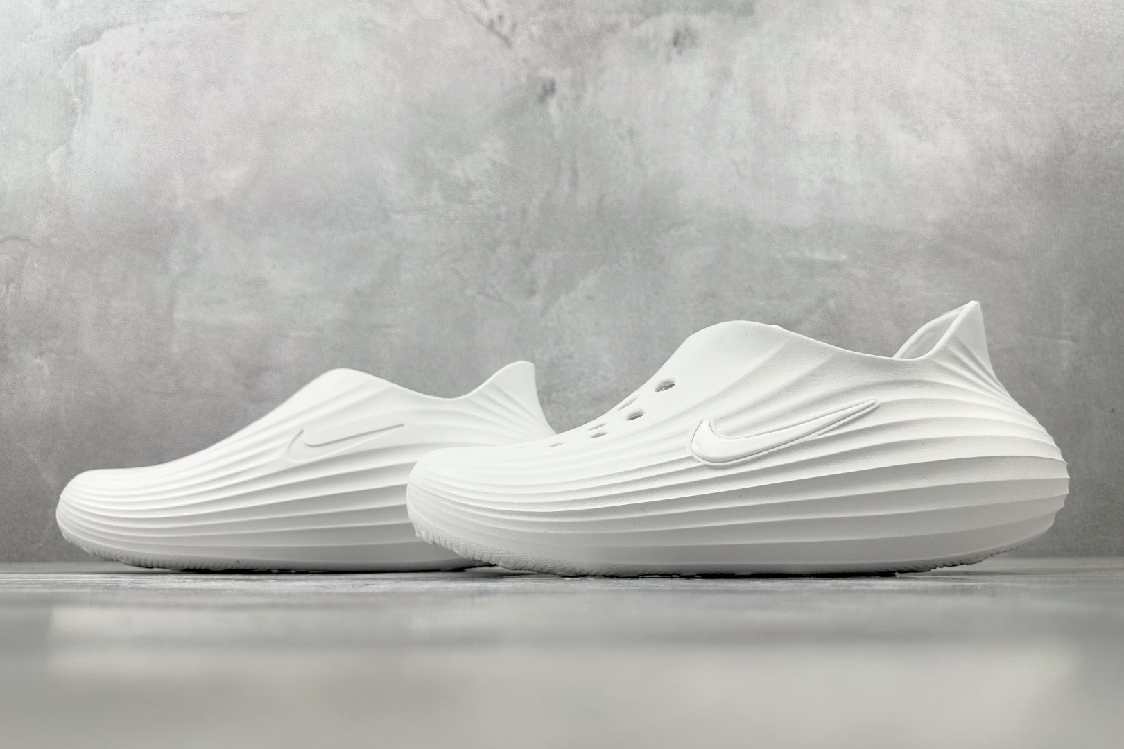 CD 150 Nike ReactX Rejuven8 白色 HV5062-101
