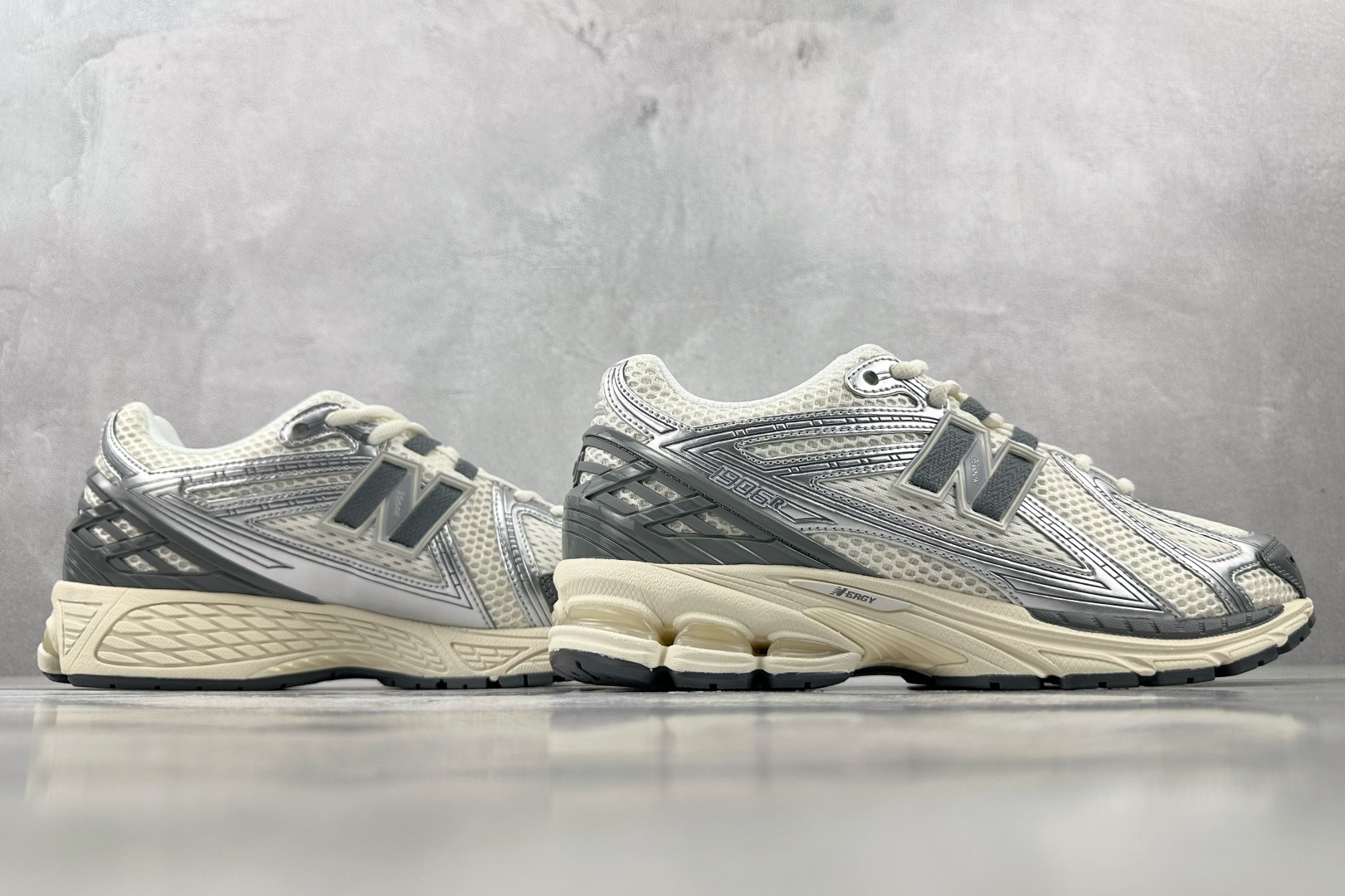 240 大厂出品 New Balance NB 1906R 灰色 M1906RFS