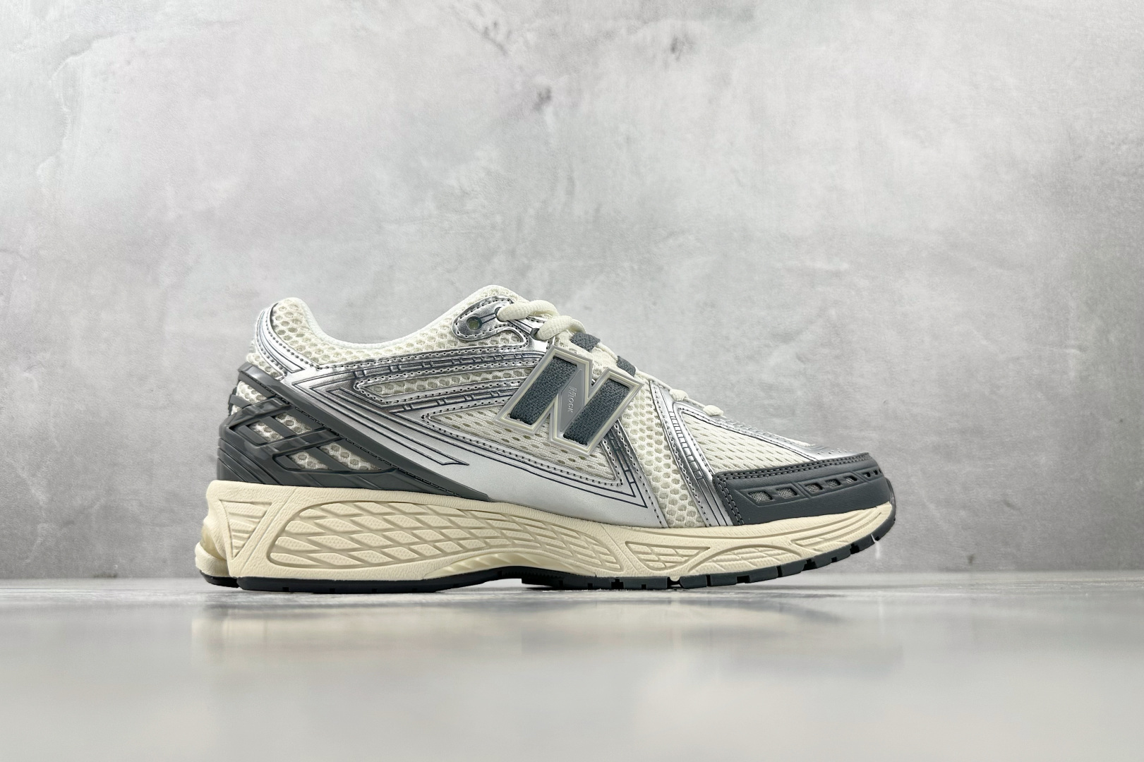 240 大厂出品 New Balance NB 1906R 灰色 M1906RFS