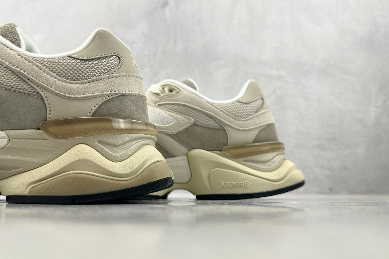 240 大厂出品 New Balance NB 9060 “Oatmeal”白色 U9060JBC