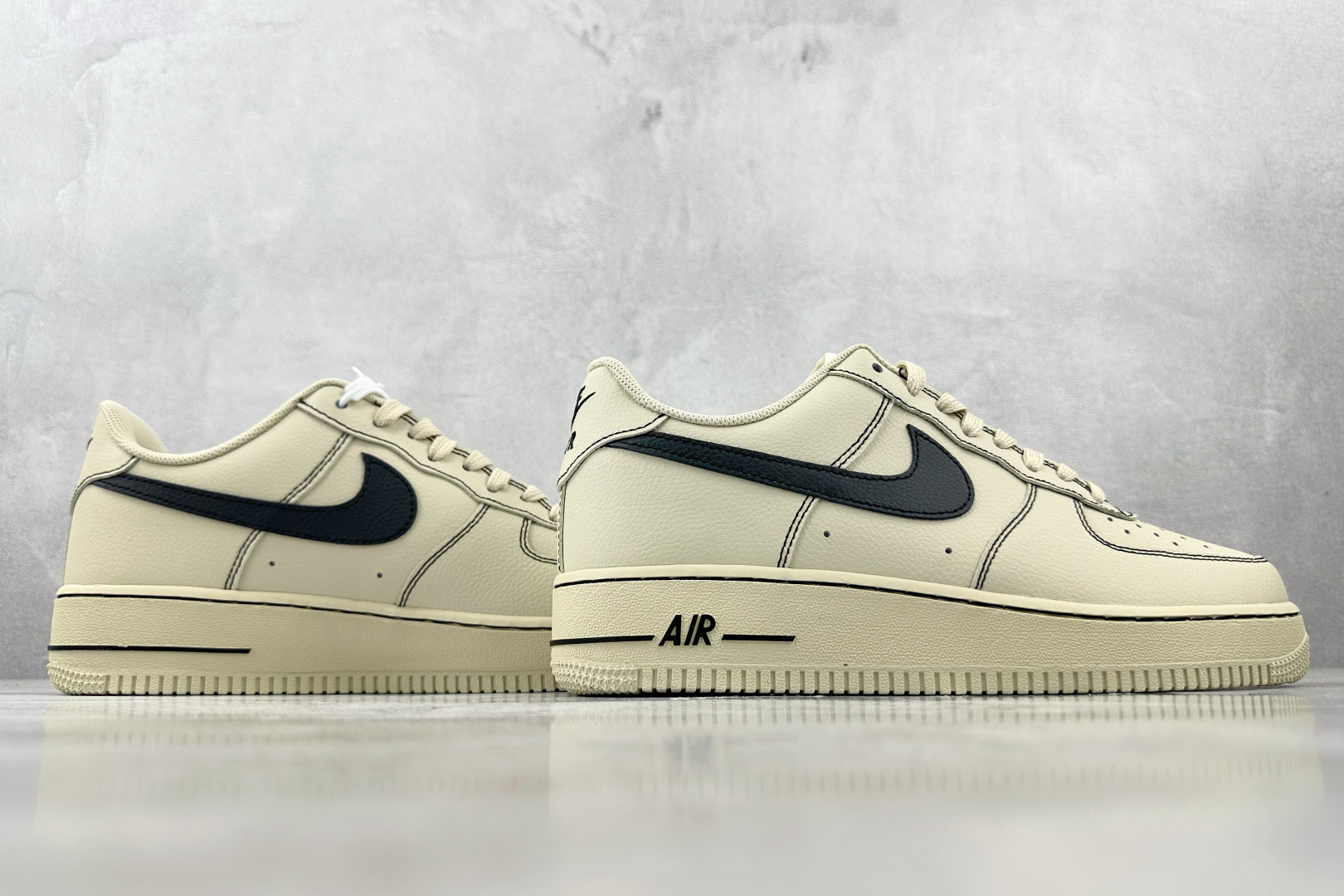 X 版 
Nike Air Force 1 LowContrast Stitch米色

货号：HQ203
