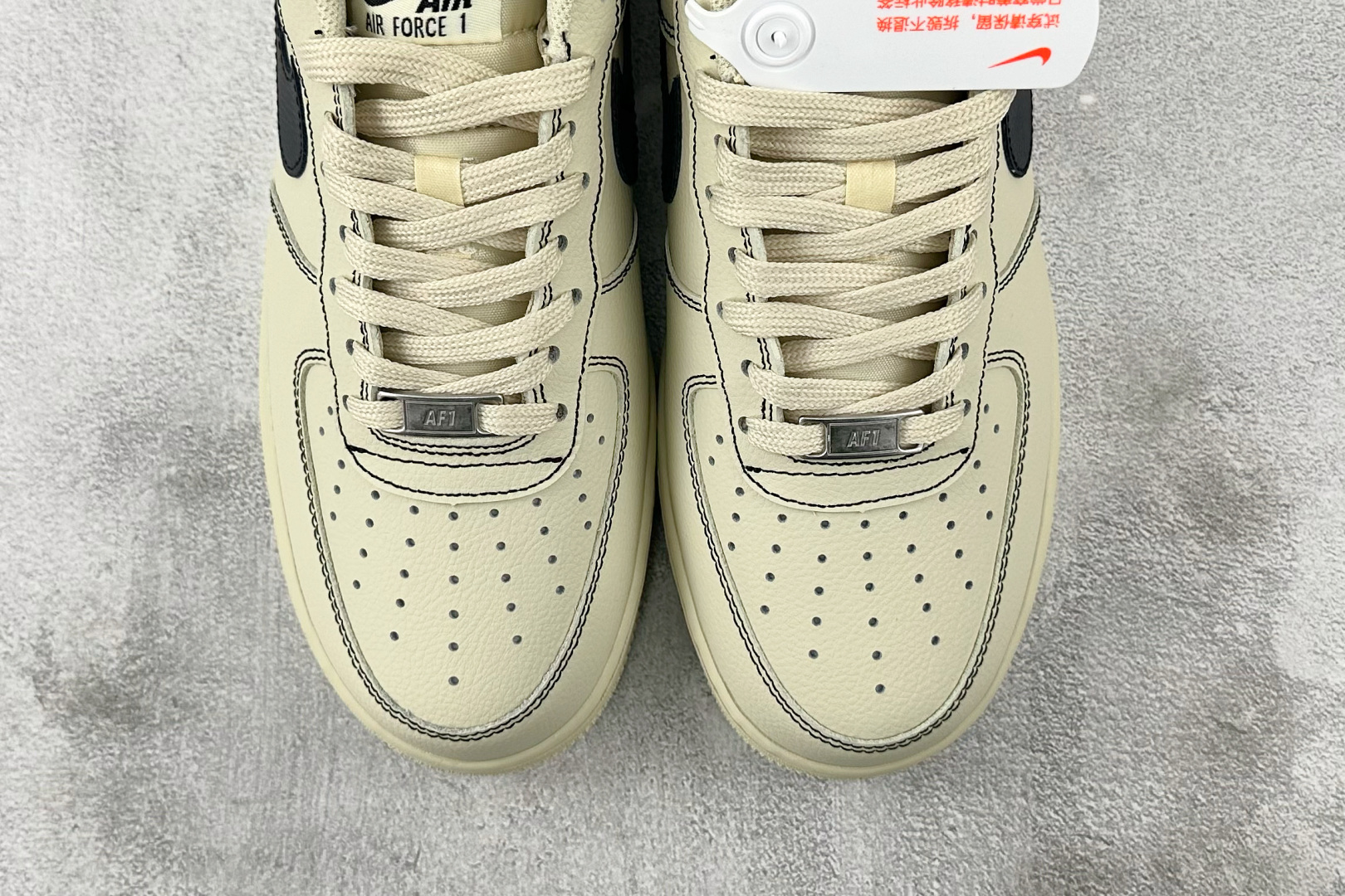 X 版 
Nike Air Force 1 LowContrast Stitch米色

货号：HQ203