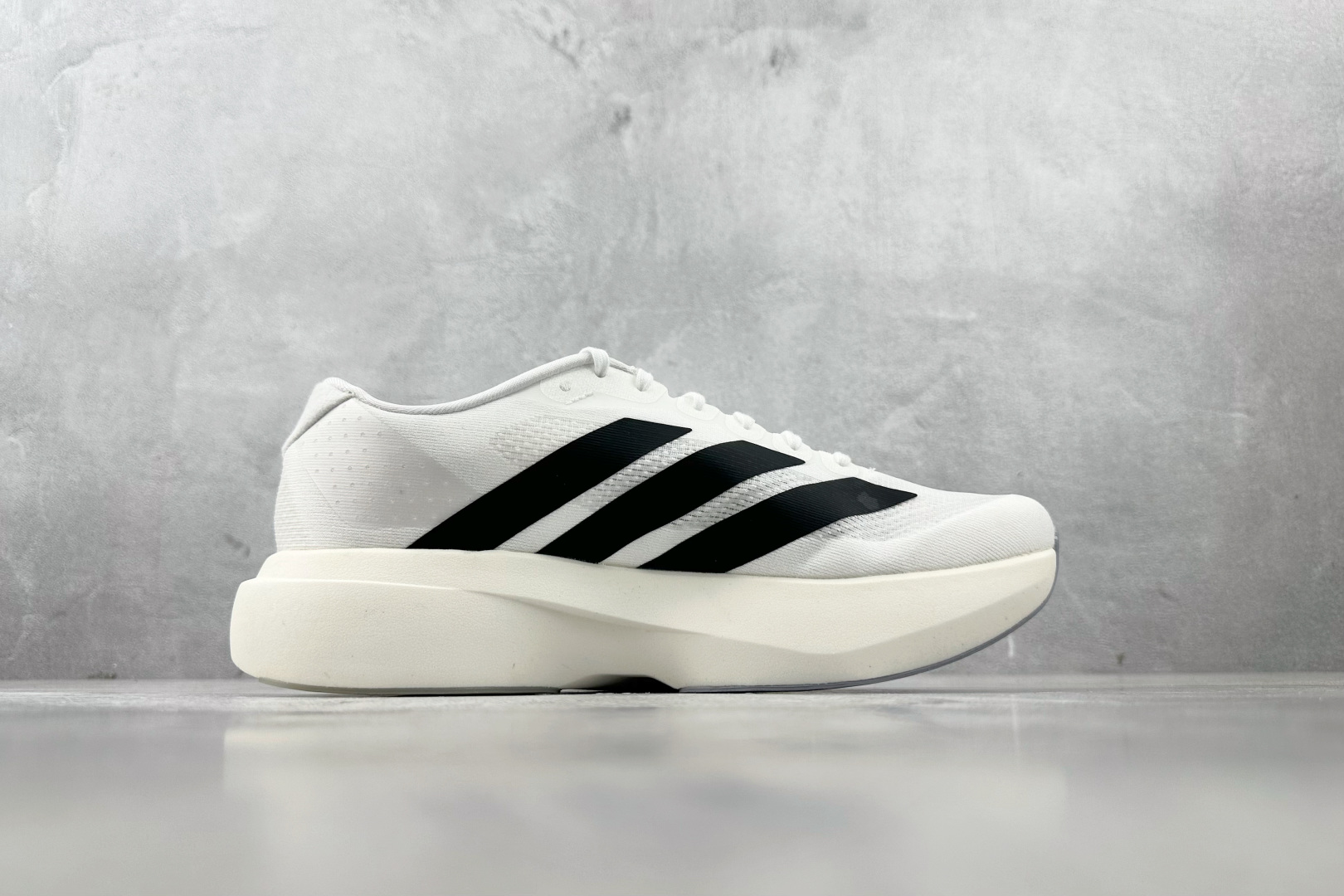 PK 
adidas Adizero Adios  EVO 白黑

货号：JH6206
尺码：36 36