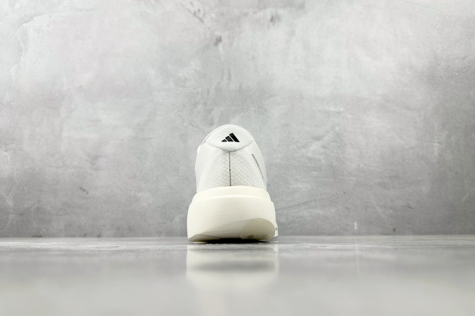 PK 
adidas Adizero Adios  EVO 白黑

货号：JH6206
尺码：36 36