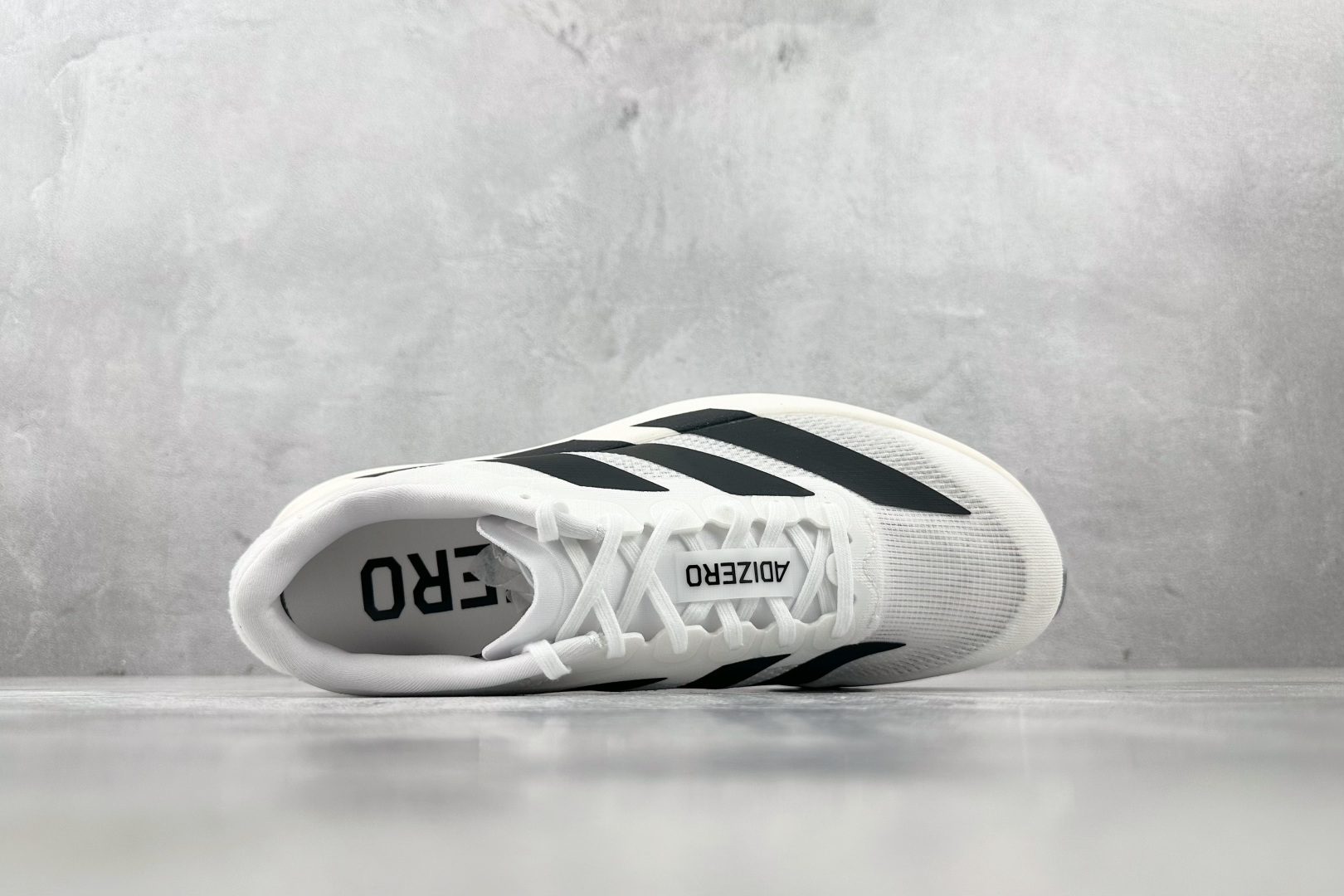 PK 
adidas Adizero Adios  EVO 白黑

货号：JH6206
尺码：36 36