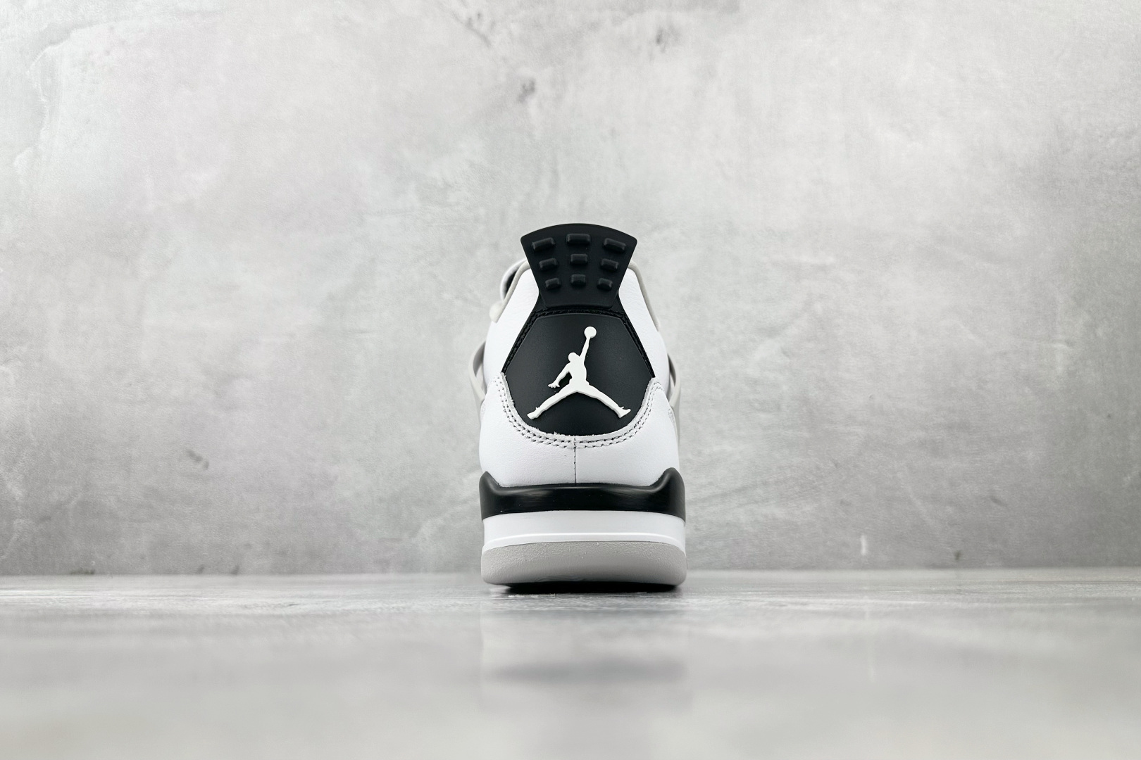 KZ/2.0 
口碑神作  Jordan Air Jordan 4 retro military bla