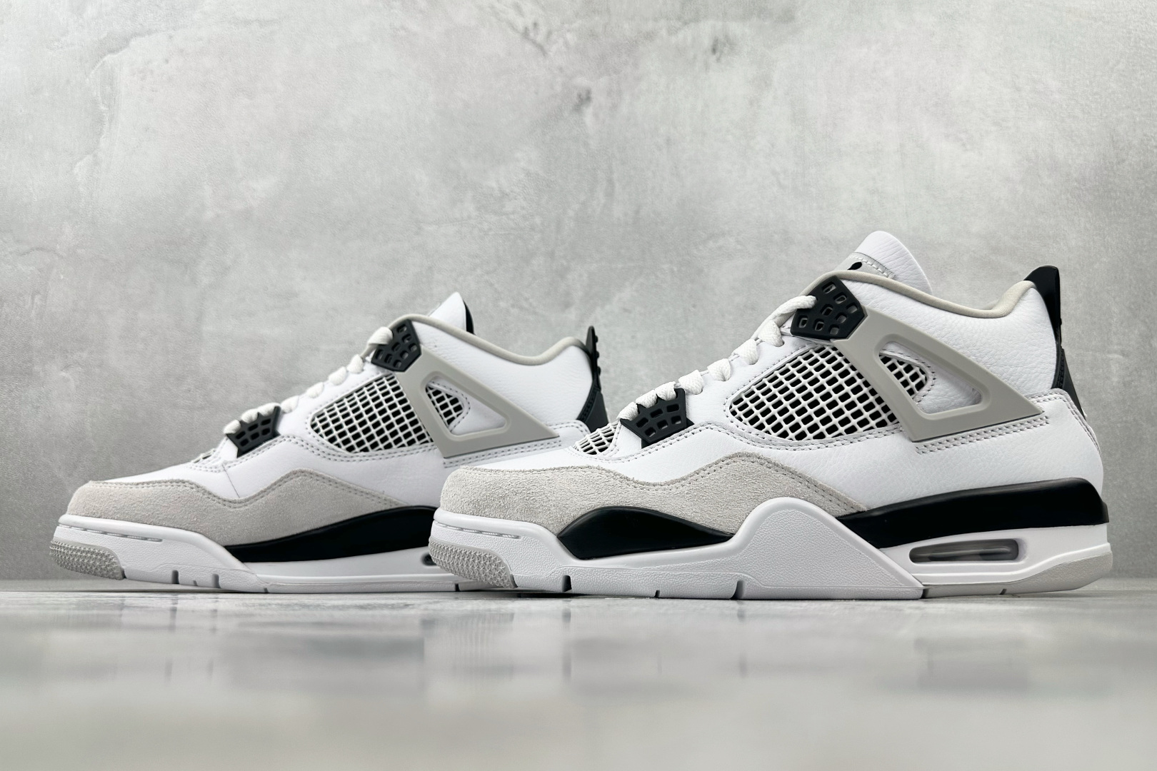 KZ/2.0 
口碑神作  Jordan Air Jordan 4 retro military bla