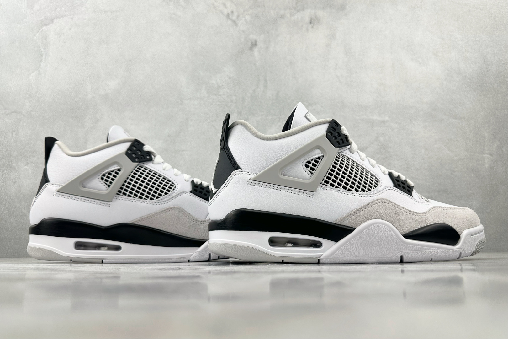 KZ/2.0 
口碑神作  Jordan Air Jordan 4 retro military bla