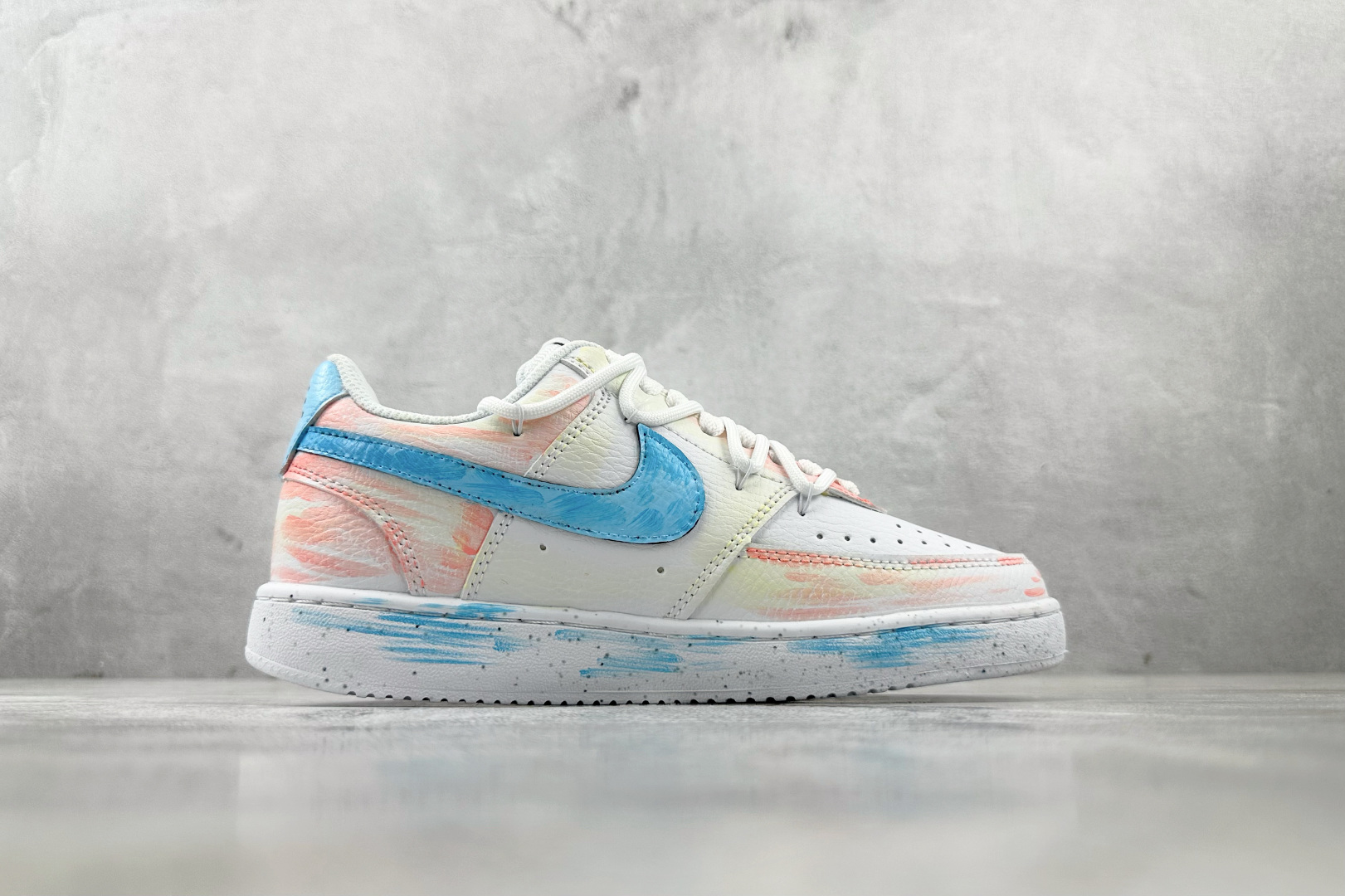 定制版  
【定制球鞋】Nike Court Vision 1 悦动粉 白粉色

货号：DH2987-1