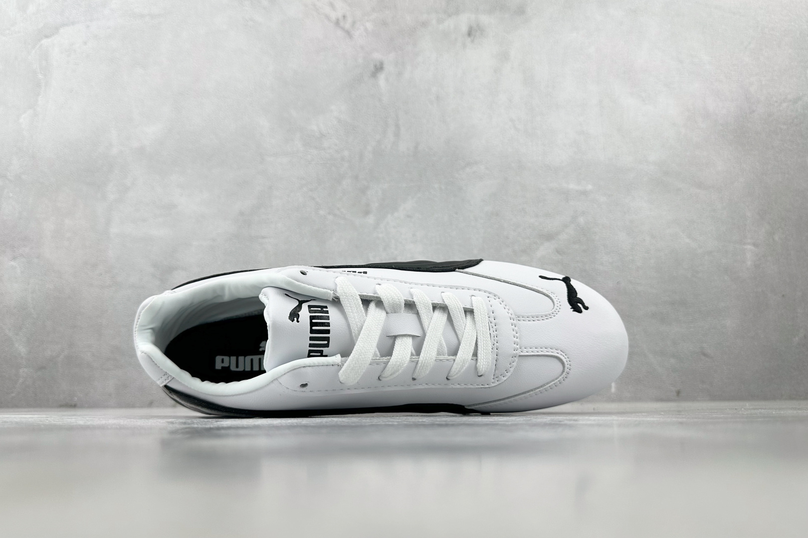 PM 
平台爆款 PUMA Speedcat 白黑色

货号：-02
尺码：35.5 36 36.5 3