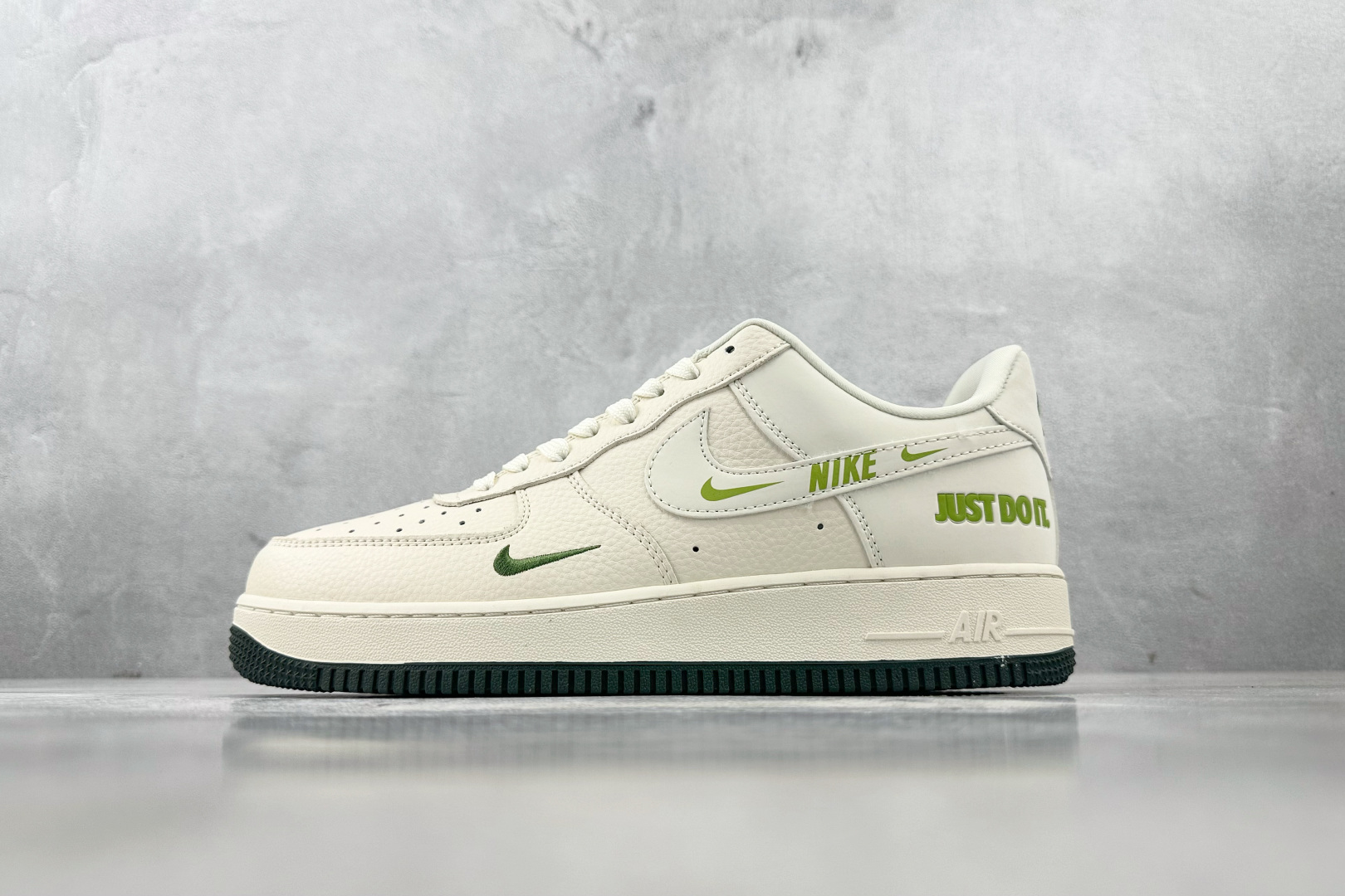 Nike Air Force 1’07 JUST DON 联名 米白 DF0188-056