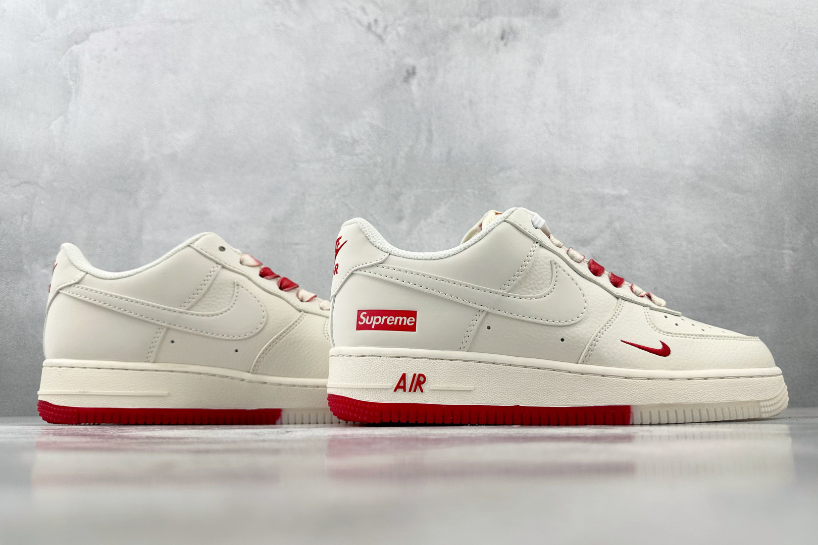 Nike Air Force 1'07 Supreme 联名 米白红 BB7577-216