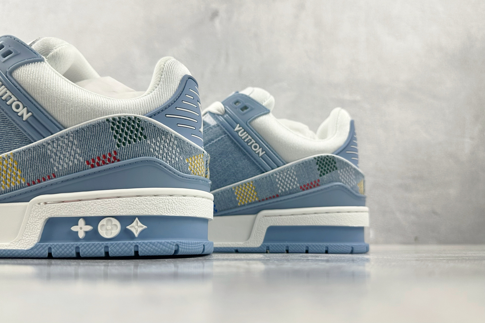 LOUIS VUITTON Trainer 牛仔布 蓝色 1AHCYB