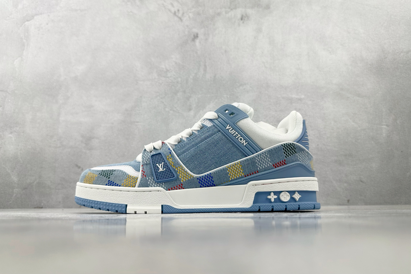 LOUIS VUITTON Trainer 牛仔布 蓝色 1AHCYB