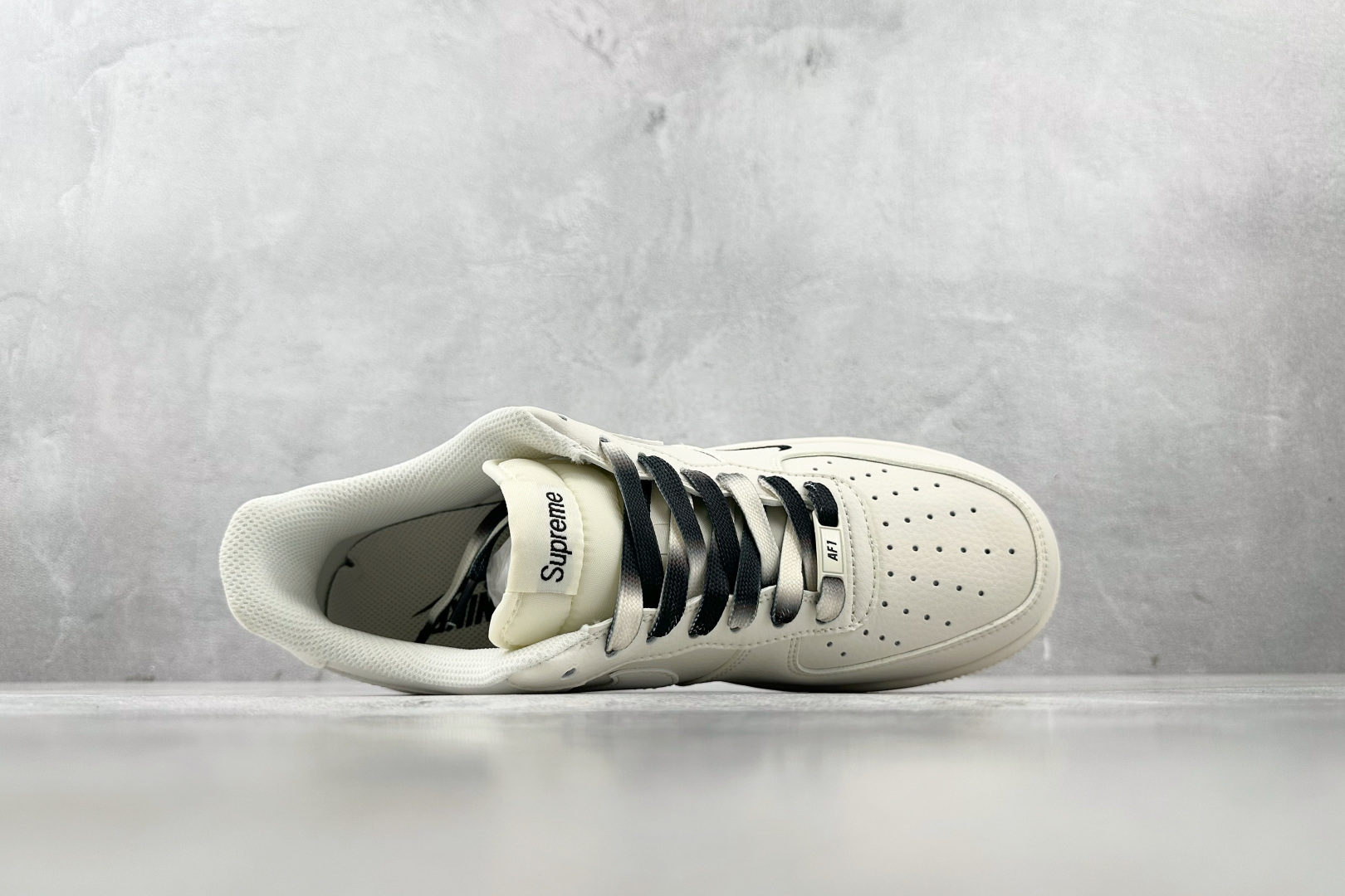Nike Air Force 1'07 Supreme 联名 米白黑 BB7577-217