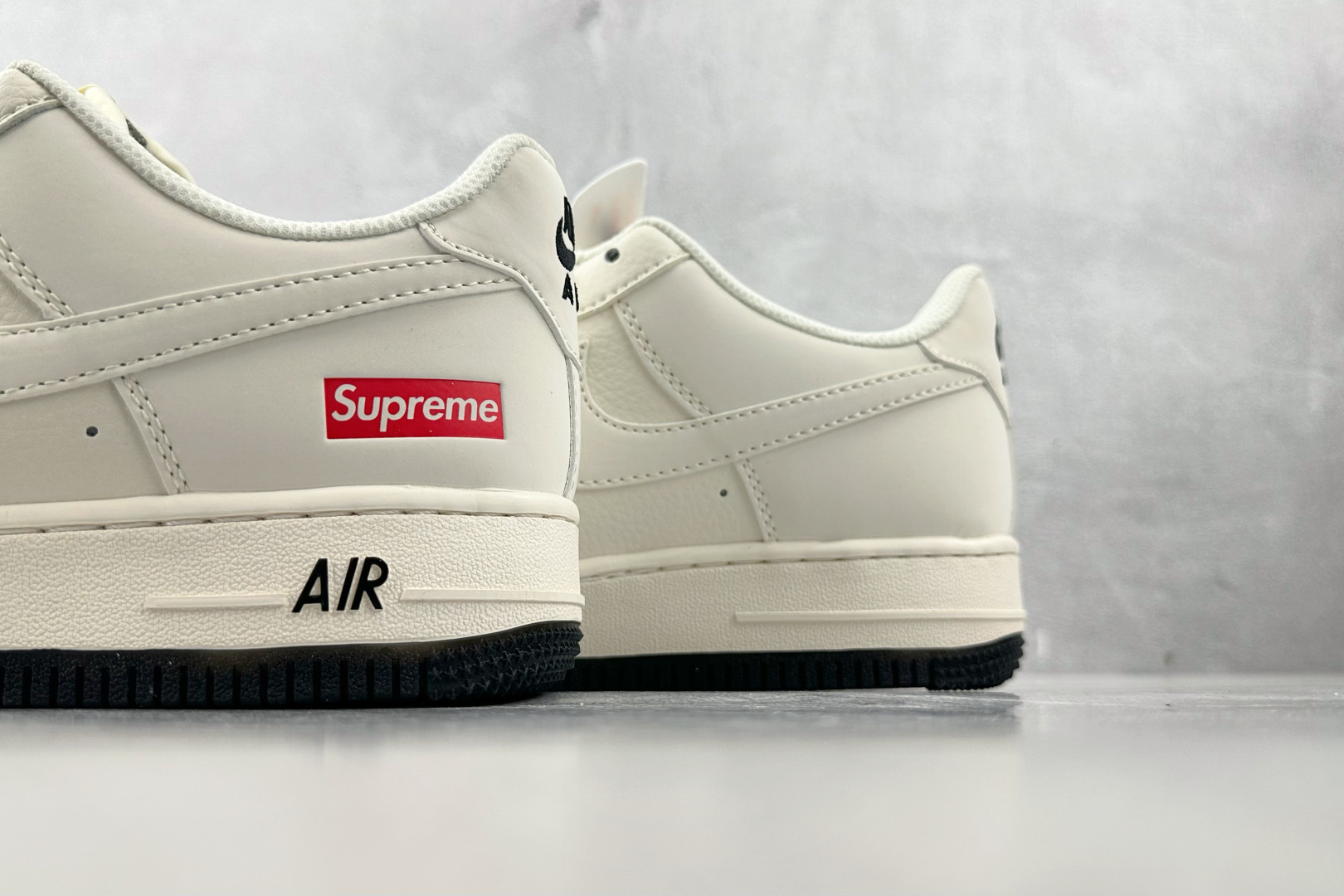 Nike Air Force 1'07 Supreme 联名 米白黑 BB7577-217