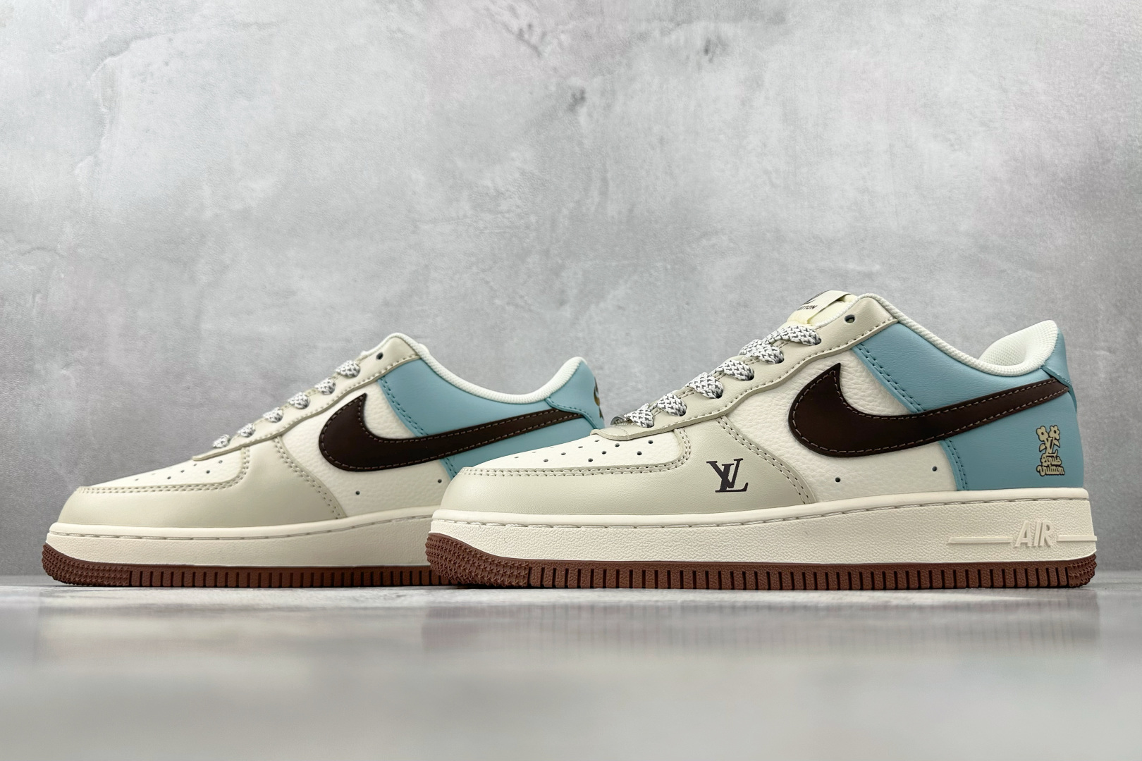 Nike Air Force 1'07 LV 联名 白黑蓝 JJ2508-702