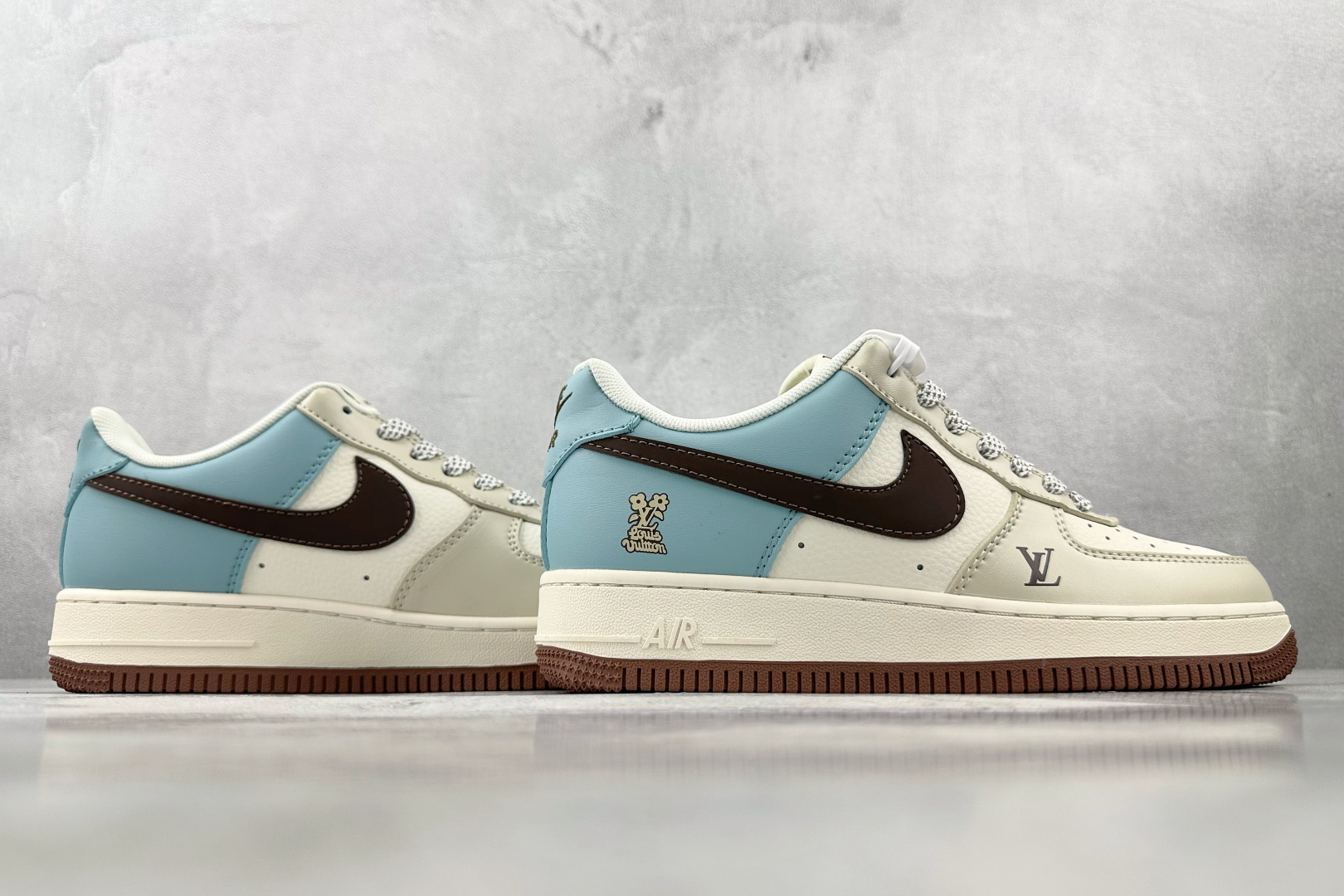 Nike Air Force 1'07 LV 联名 白黑蓝 JJ2508-702