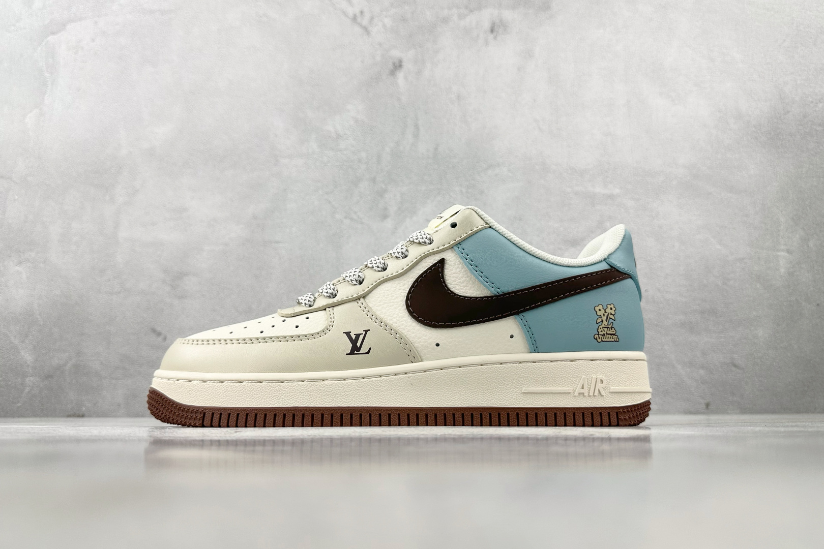 Nike Air Force 1’07 LV 联名 白黑蓝 JJ2508-702