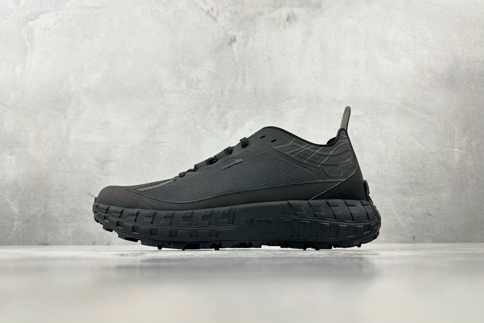 NORDA 001 黑色 NORDALTD001-W-STLTHBLK