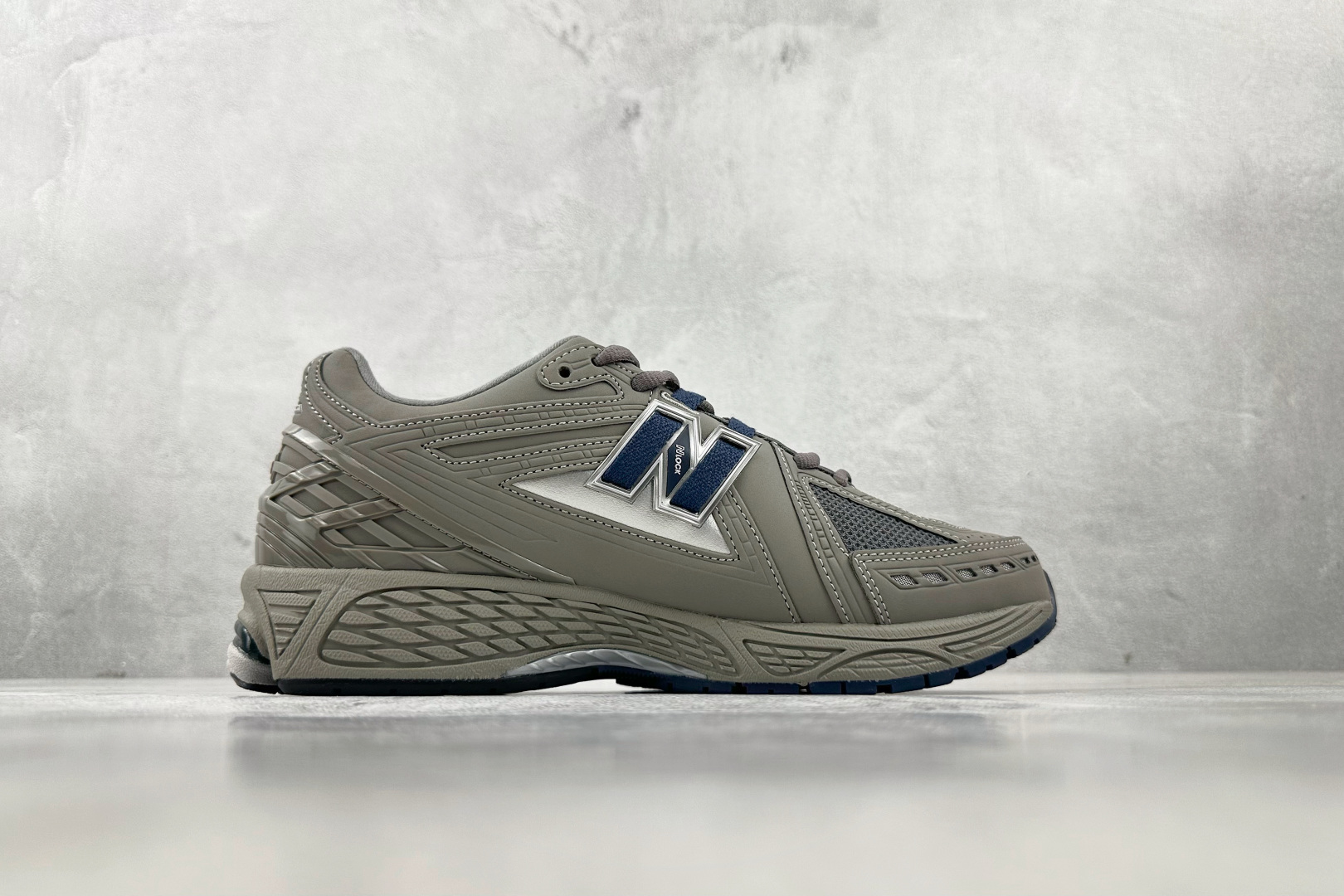 240 大厂出品 New Balance NB 1906R 灰色 M1906RB