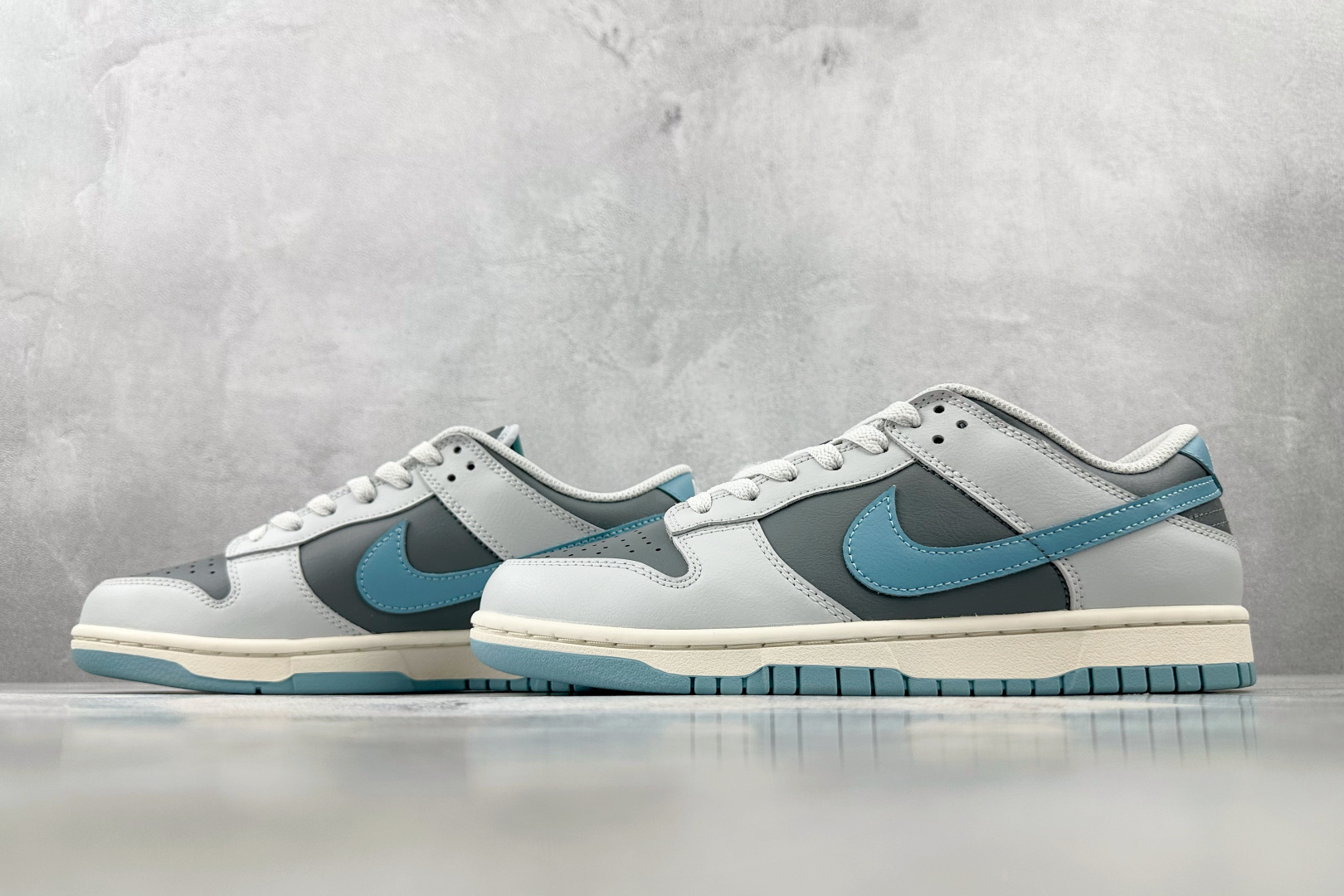 YC 双十一特价双十一特价【定制球鞋】Nike Dunk low 蓝灰色货号：HF5441-001尺码：