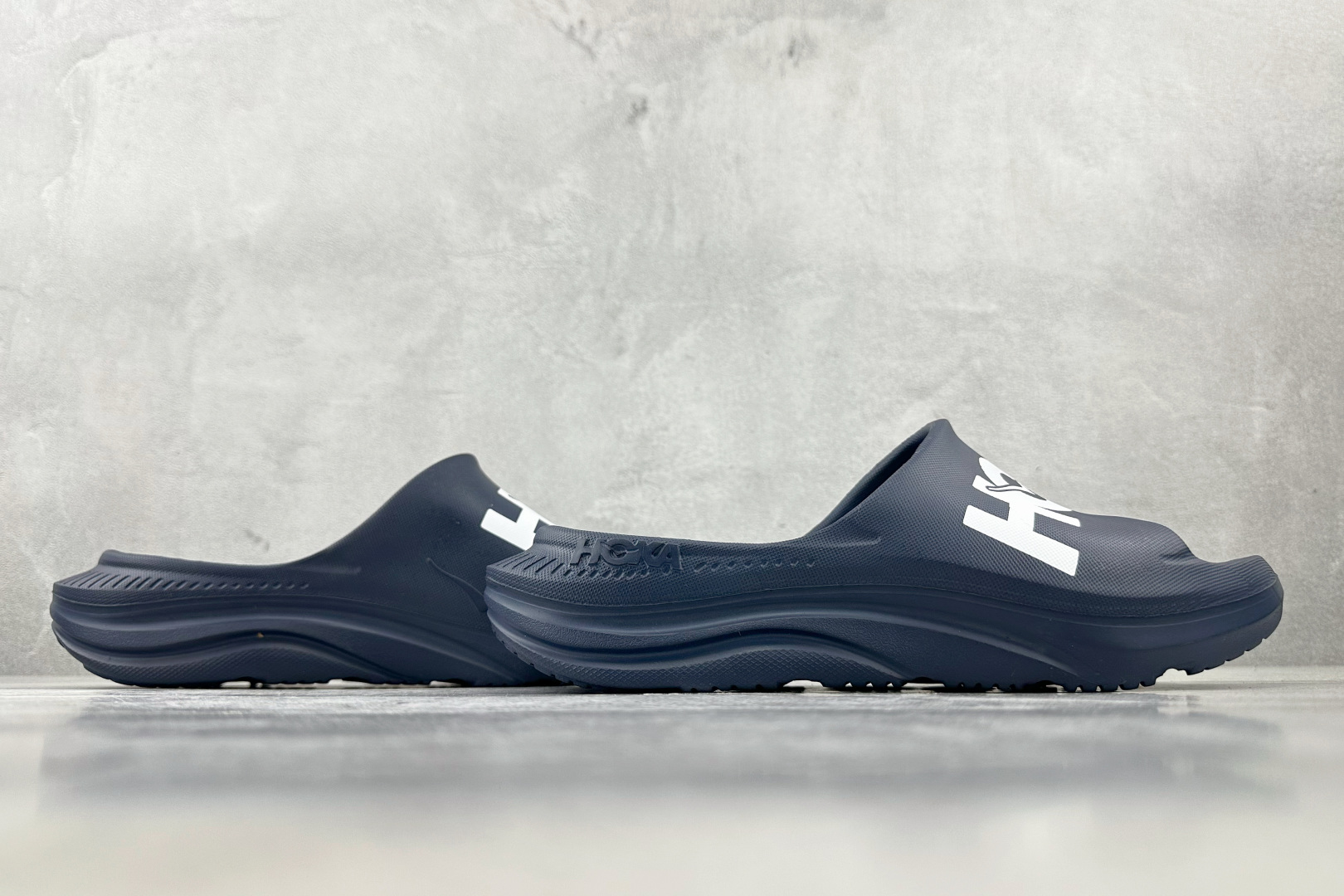 HOKA ONE ONE Ora 蓝白色 1155154-VYN