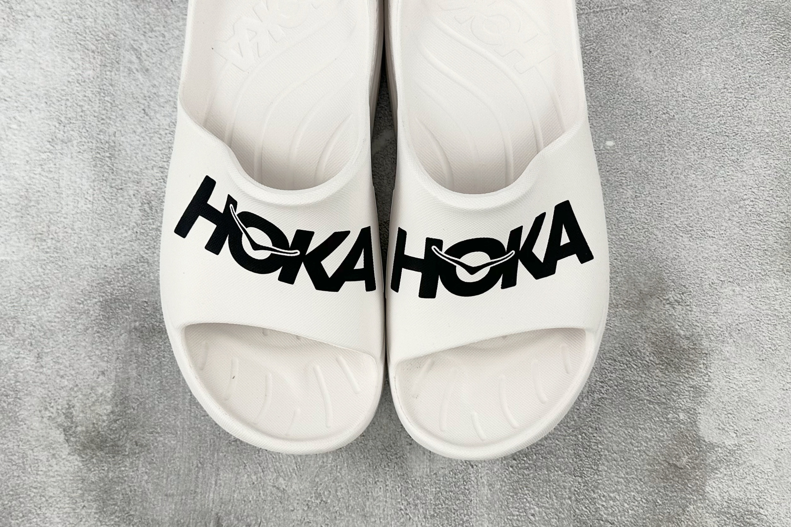 HOKA ONE ONE Ora 白色 1155154-WBLC