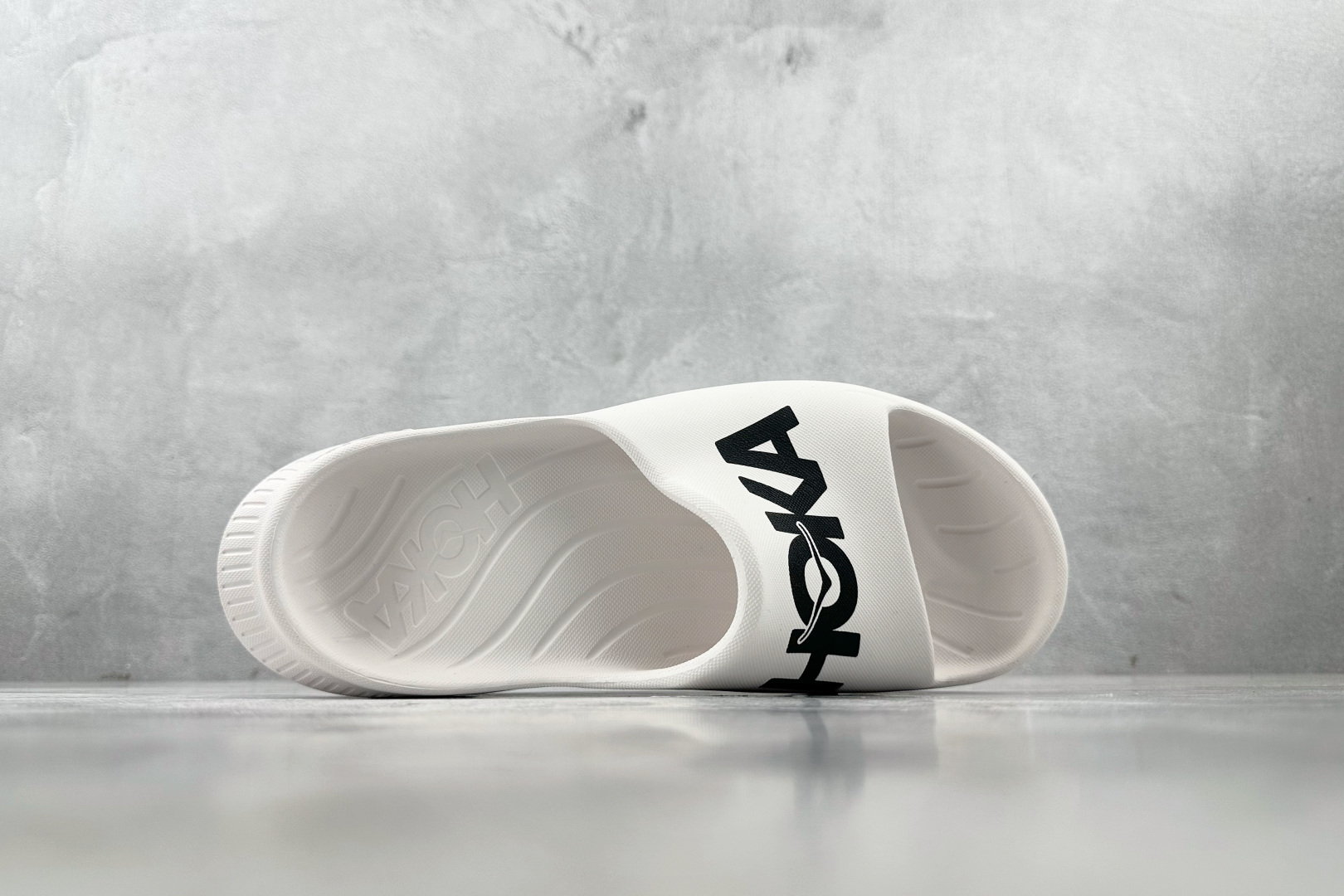 HOKA ONE ONE Ora 白色 1155154-WBLC