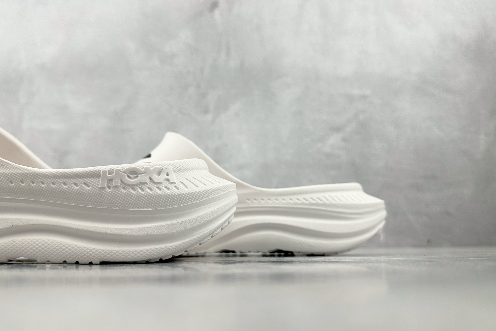HOKA ONE ONE Ora 白色 1155154-WBLC