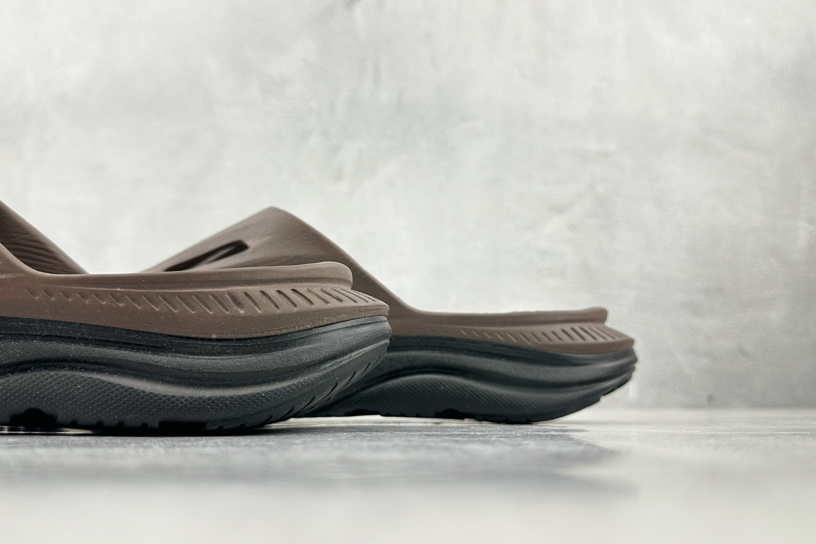 HOKA ONE ONE Ora Recovery Slide 3 灰色 1135061-GYGY
