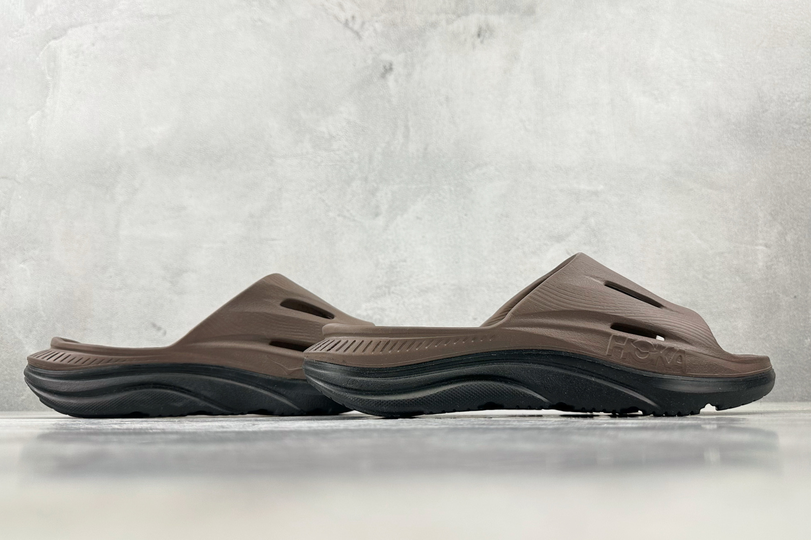 HOKA ONE ONE Ora Recovery Slide 3 灰色 1135061-GYGY